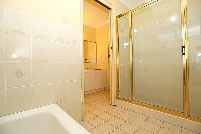 2 Bangalay Street, Georges Hall NSW 2198, Georges Hall - Thumbnail 8