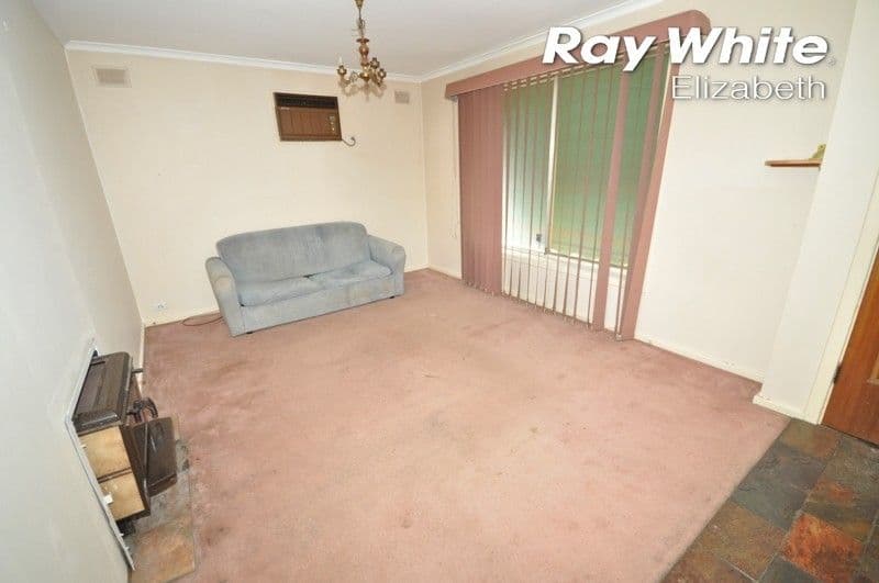 9 St. Barbara Road, Elizabeth North SA 5113, Elizabeth North - Thumbnail 4