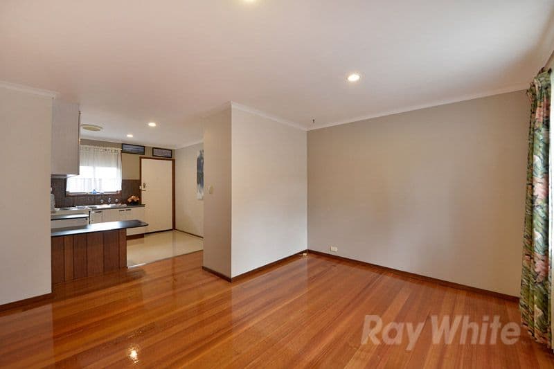 34 Arnold Drive, SCORESBY VIC 3179, Scoresby - Thumbnail 2