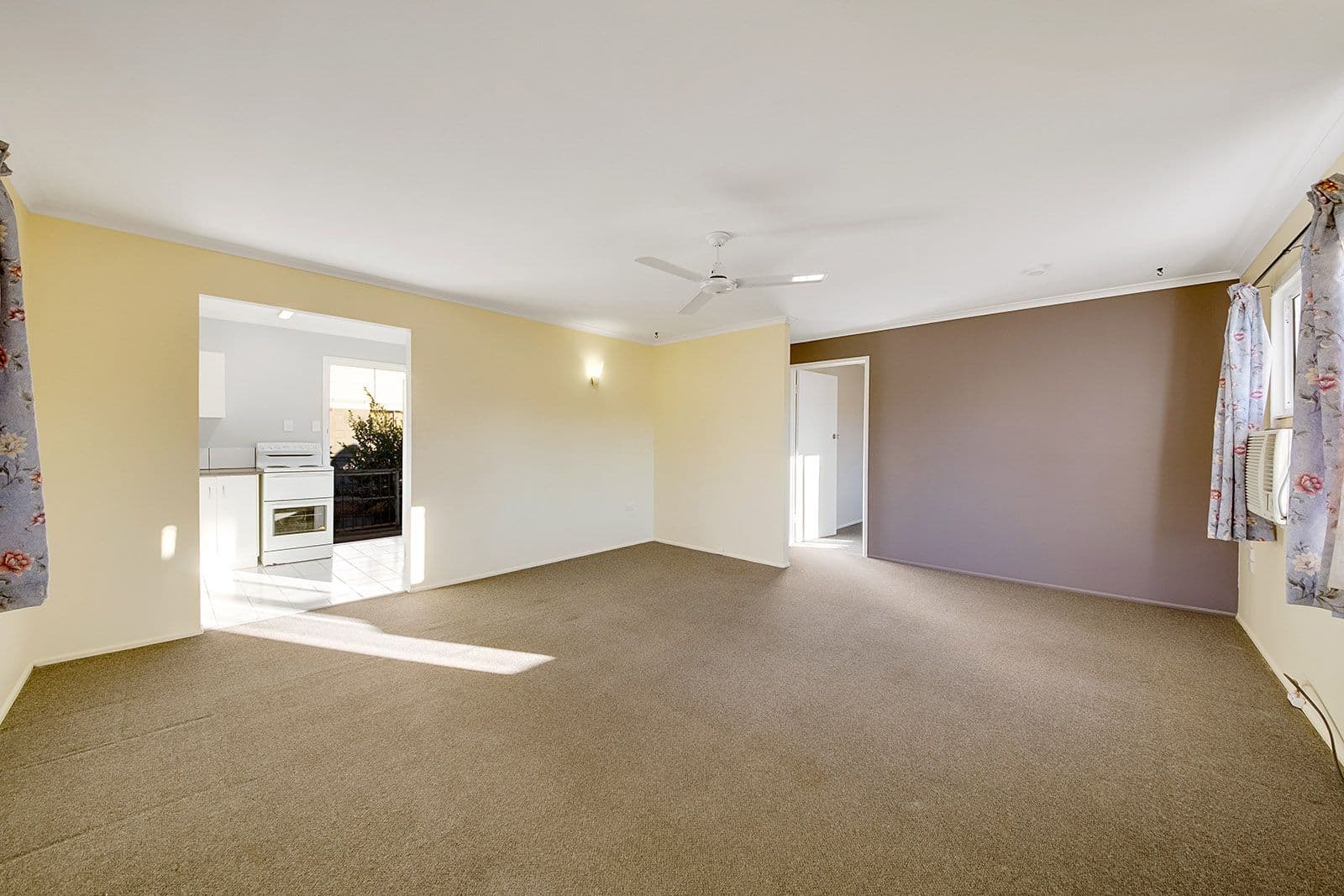 11 Watson Close, South Gladstone QLD 4680, South Gladstone - Thumbnail 3