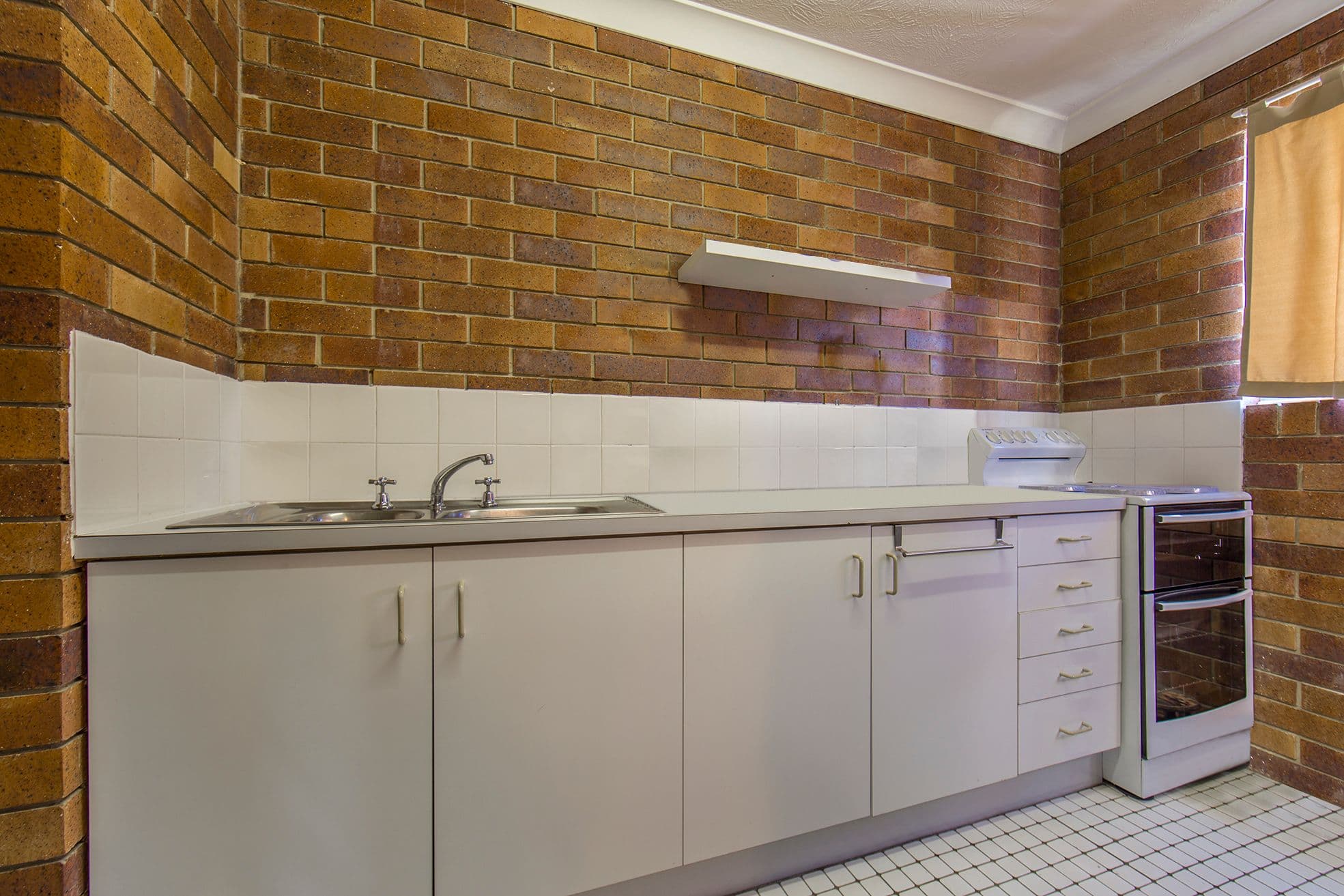 4 Cromwell Crescent, South Yarra, South Yarra - Thumbnail 3