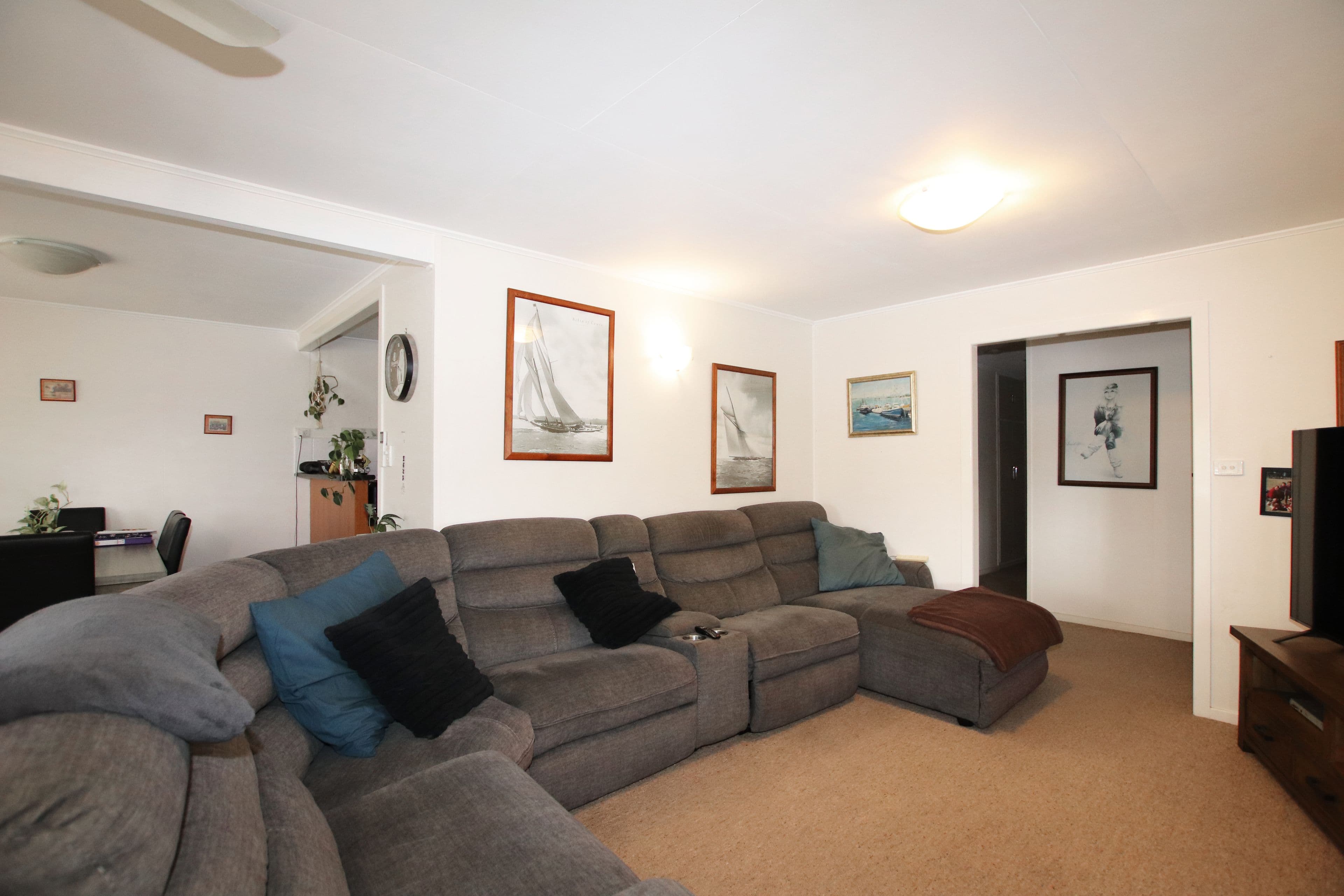 10 Spring Street, Biloela QLD 4715, Biloela - Thumbnail 5