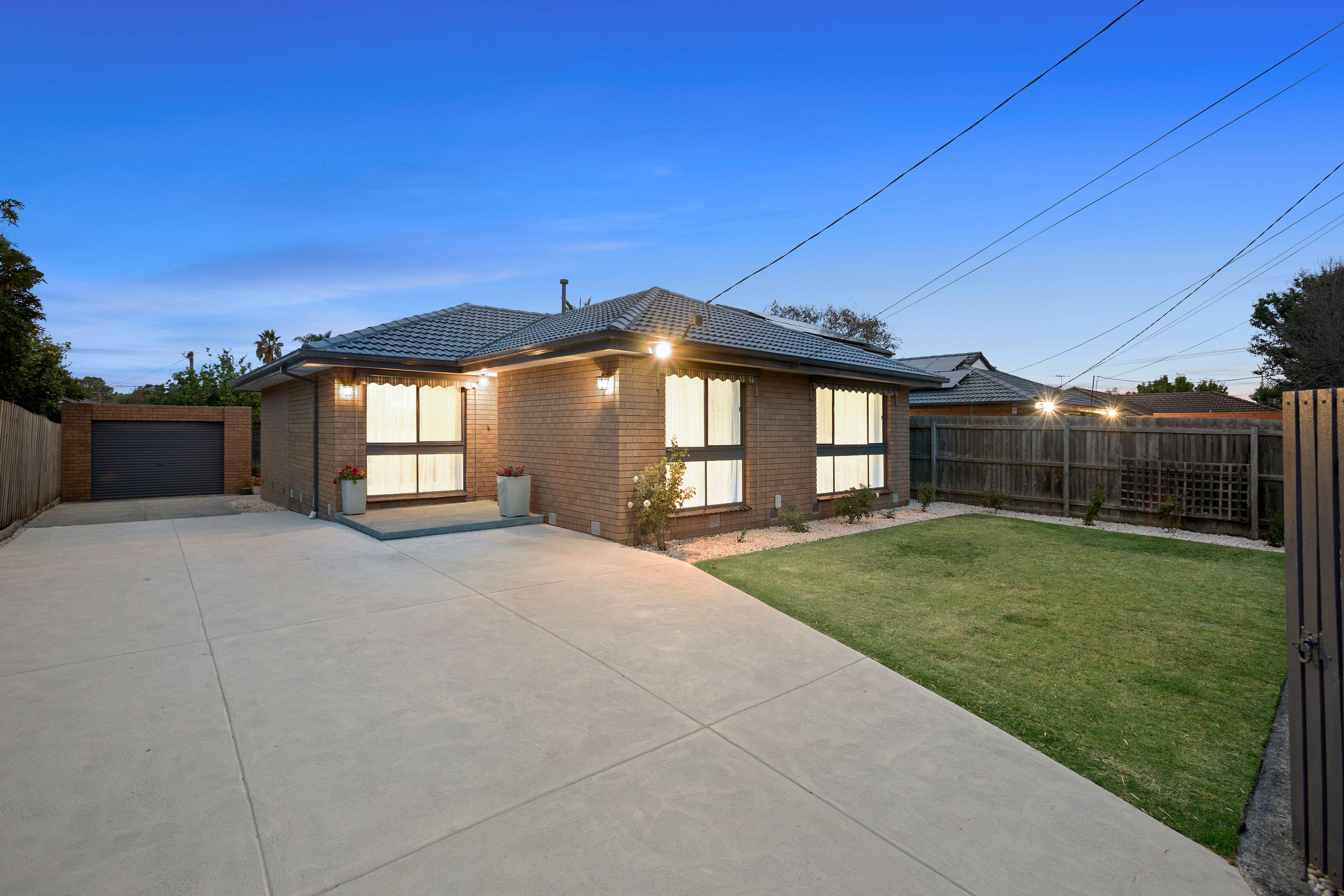 4 Blackburn Drive, Cheltenham VIC 3192, Cheltenham - Image 1