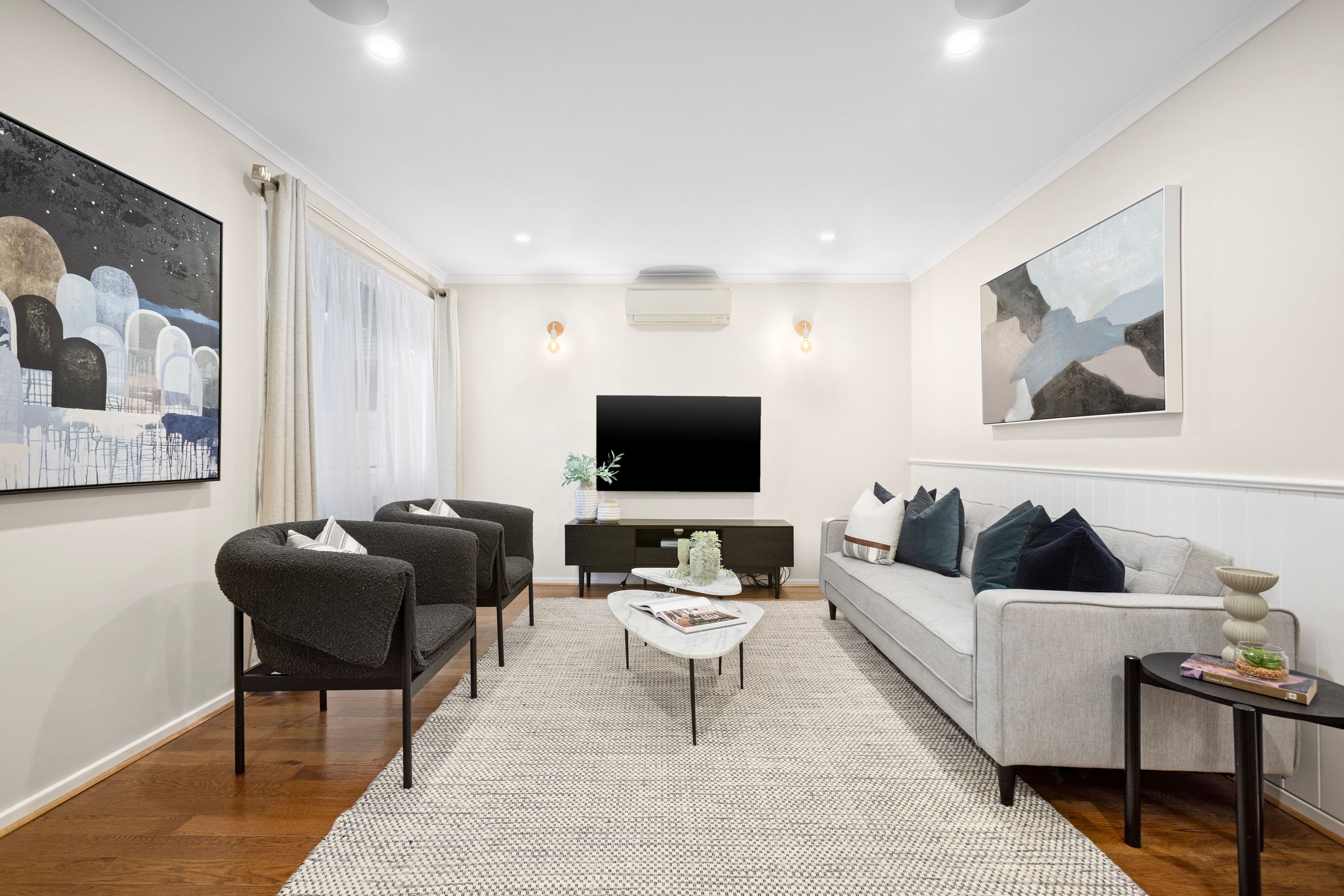 4 Blackburn Drive, Cheltenham VIC 3192, Cheltenham - Thumbnail 2