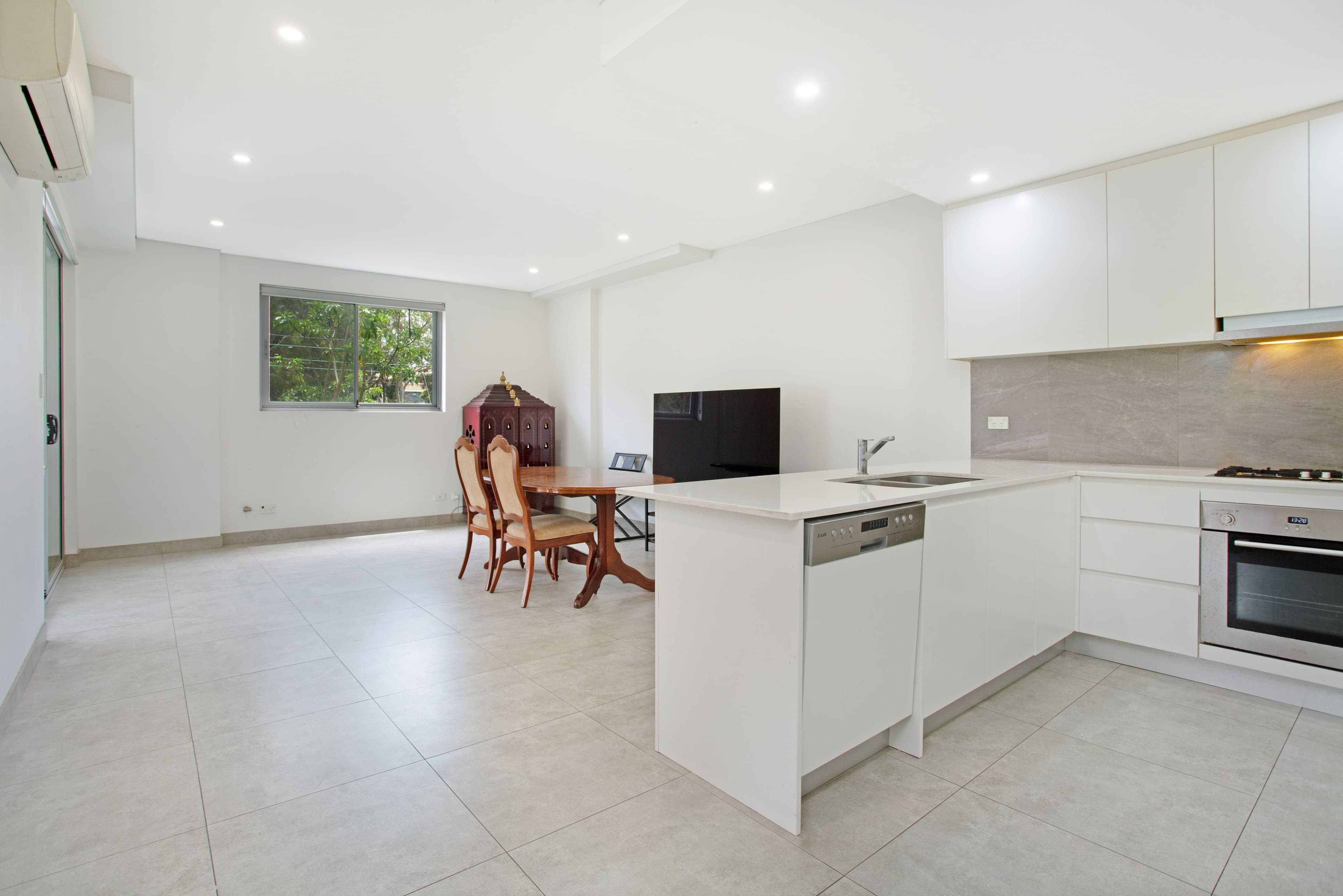12-14 Belinda Place, Mays Hill NSW 2145, Mays Hill - Thumbnail 4