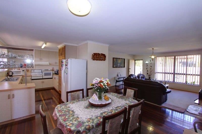 44 Linden Crescent, BUNDABERG EAST QLD 4670, Bundaberg East - Thumbnail 3