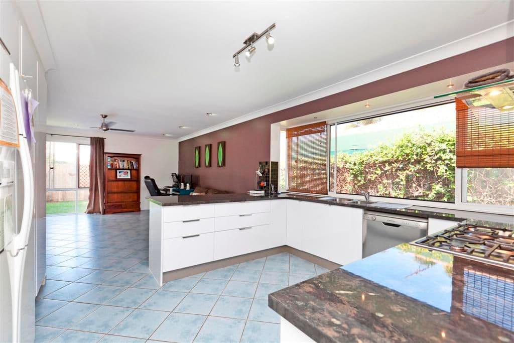8 Champagne Crescent, THORNLANDS QLD 4164, Thornlands - Thumbnail 6