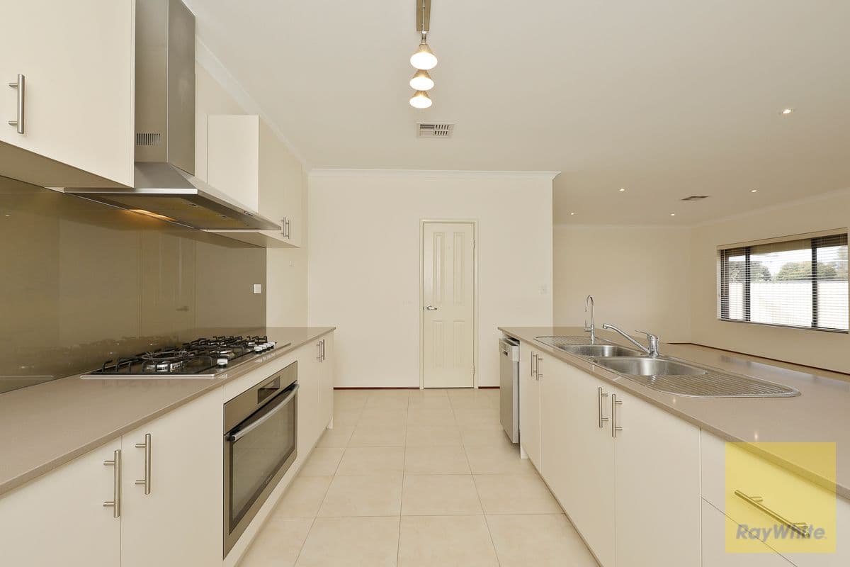 59 The Promenade, Wattle Grove WA 6107, Wattle Grove - Thumbnail 4
