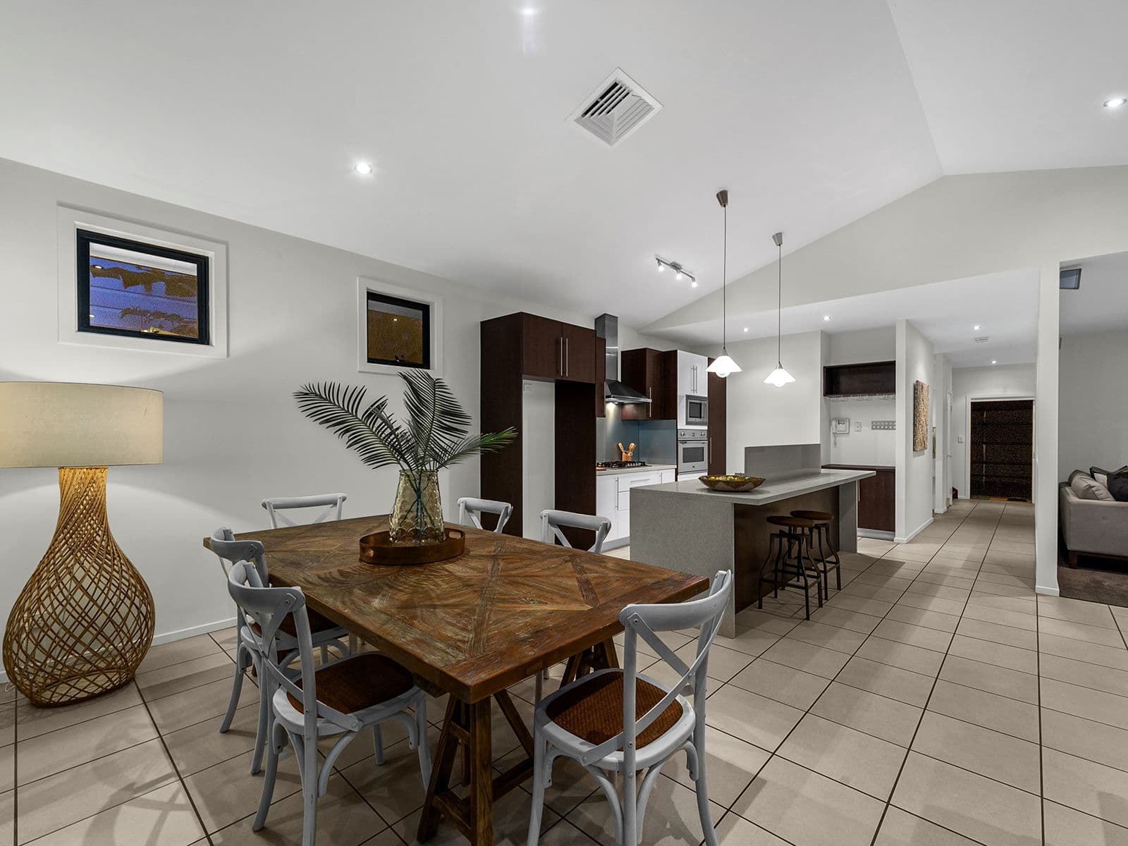 39 Lloyd Street, Camp Hill QLD 4152, Camp Hill - Thumbnail 3