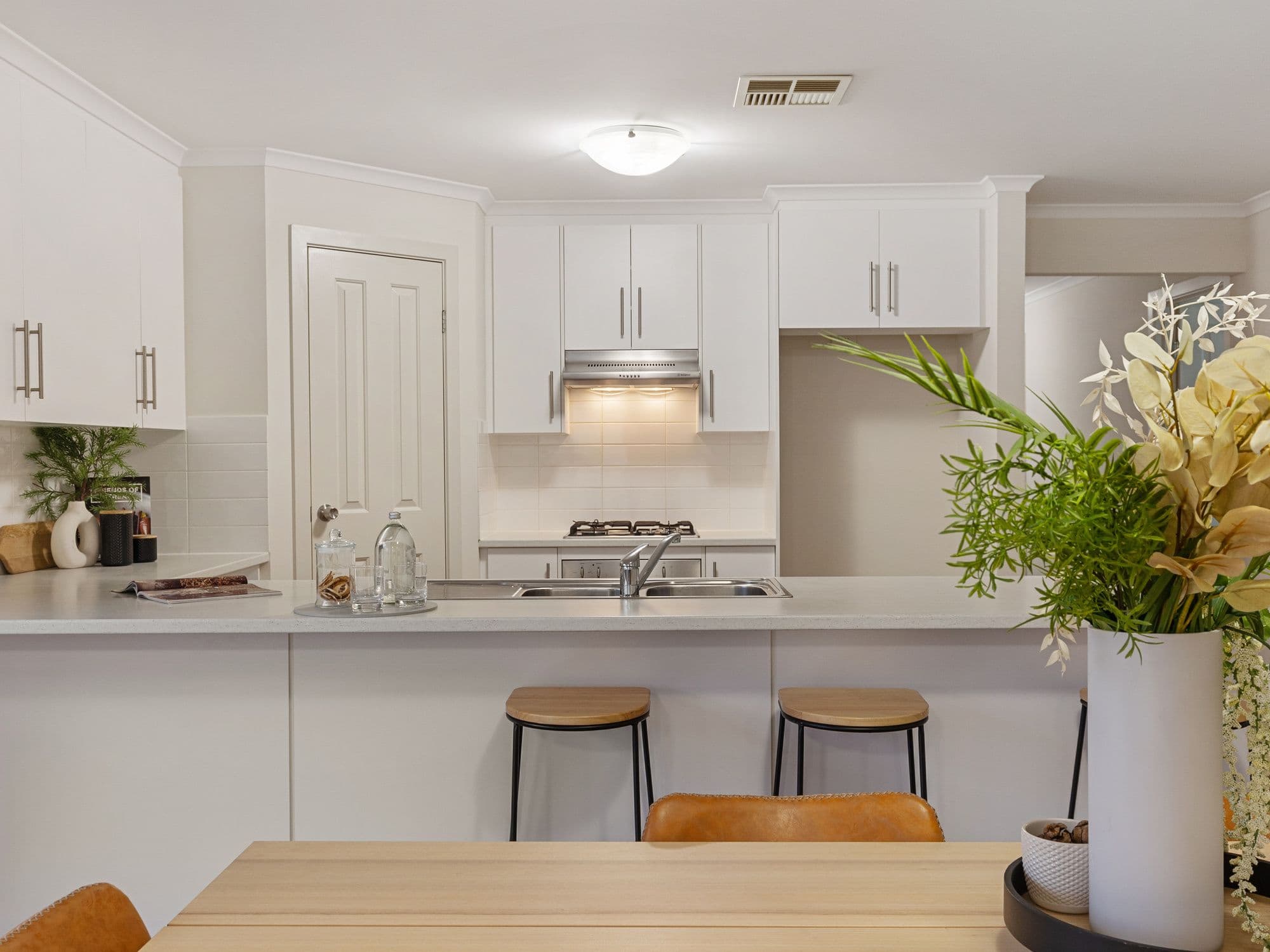 15 Matelot Street, Seaford Meadows SA 5169, Seaford Meadows - Thumbnail 2