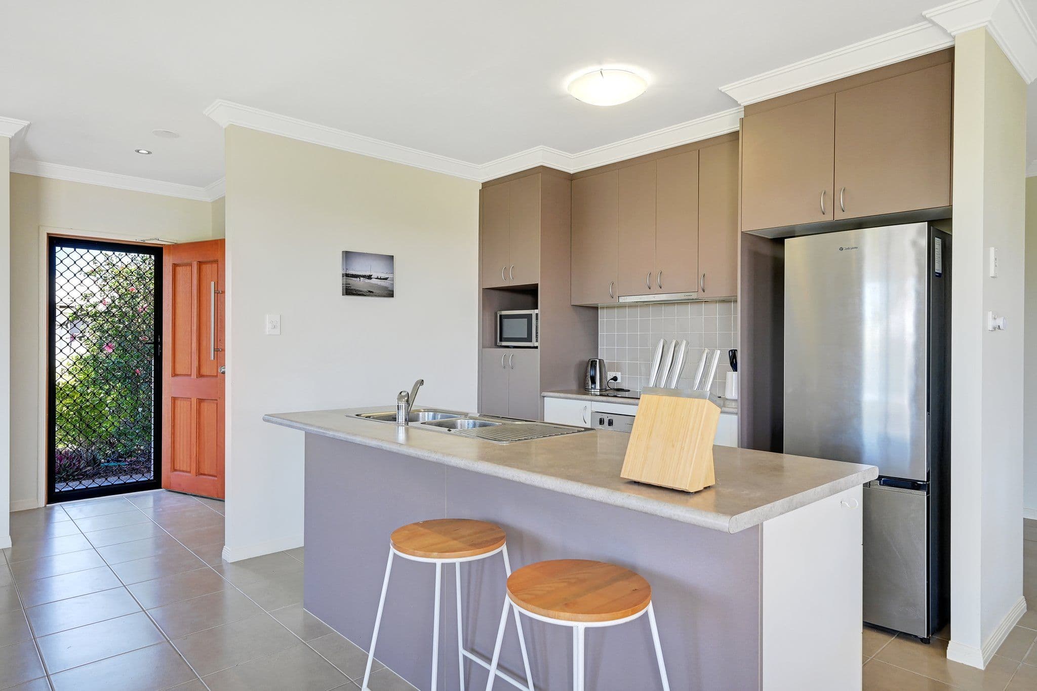1 Holbourne Street, Bushland Beach QLD 4818, Bushland Beach - Thumbnail 5