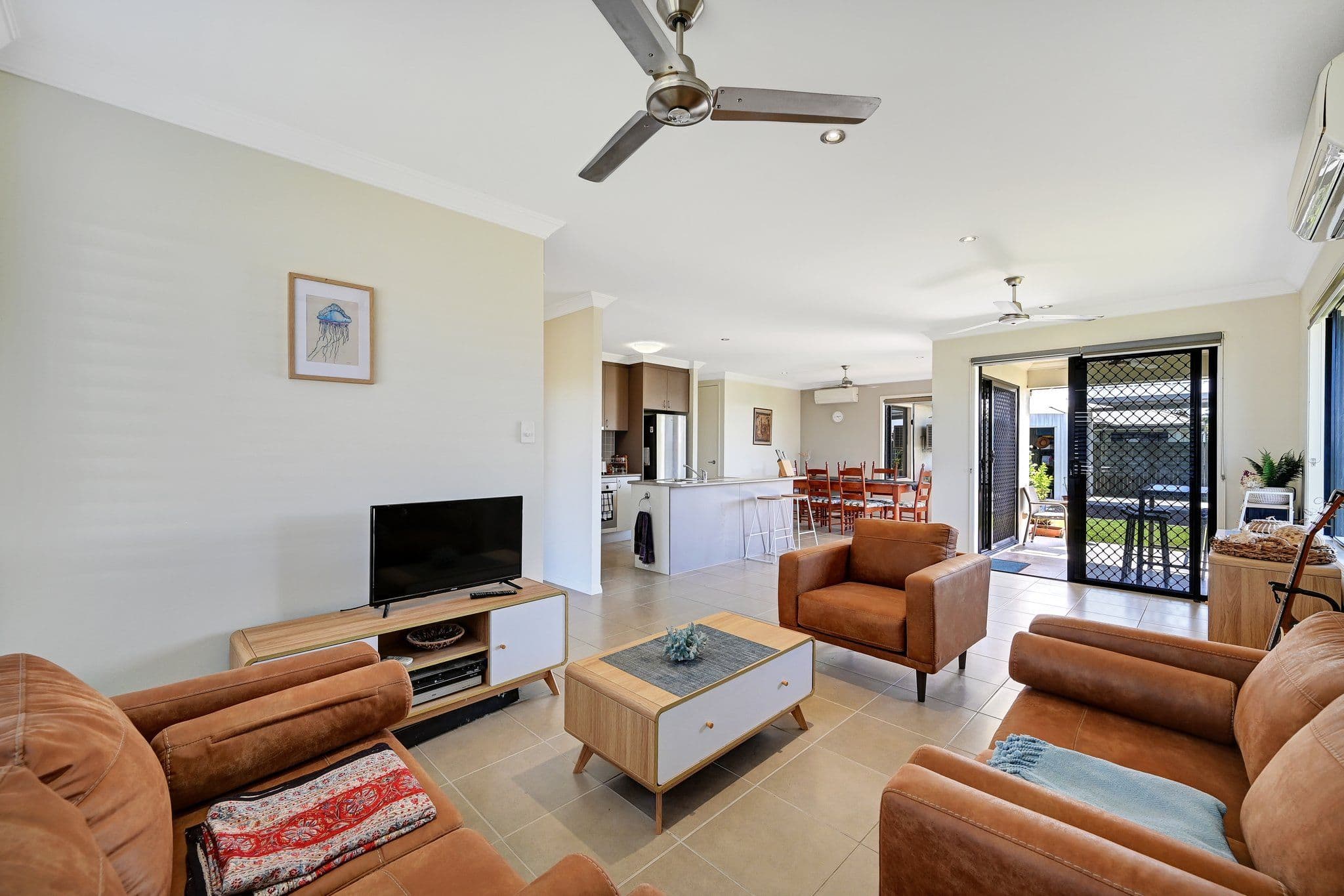 1 Holbourne Street, Bushland Beach QLD 4818, Bushland Beach - Thumbnail 8