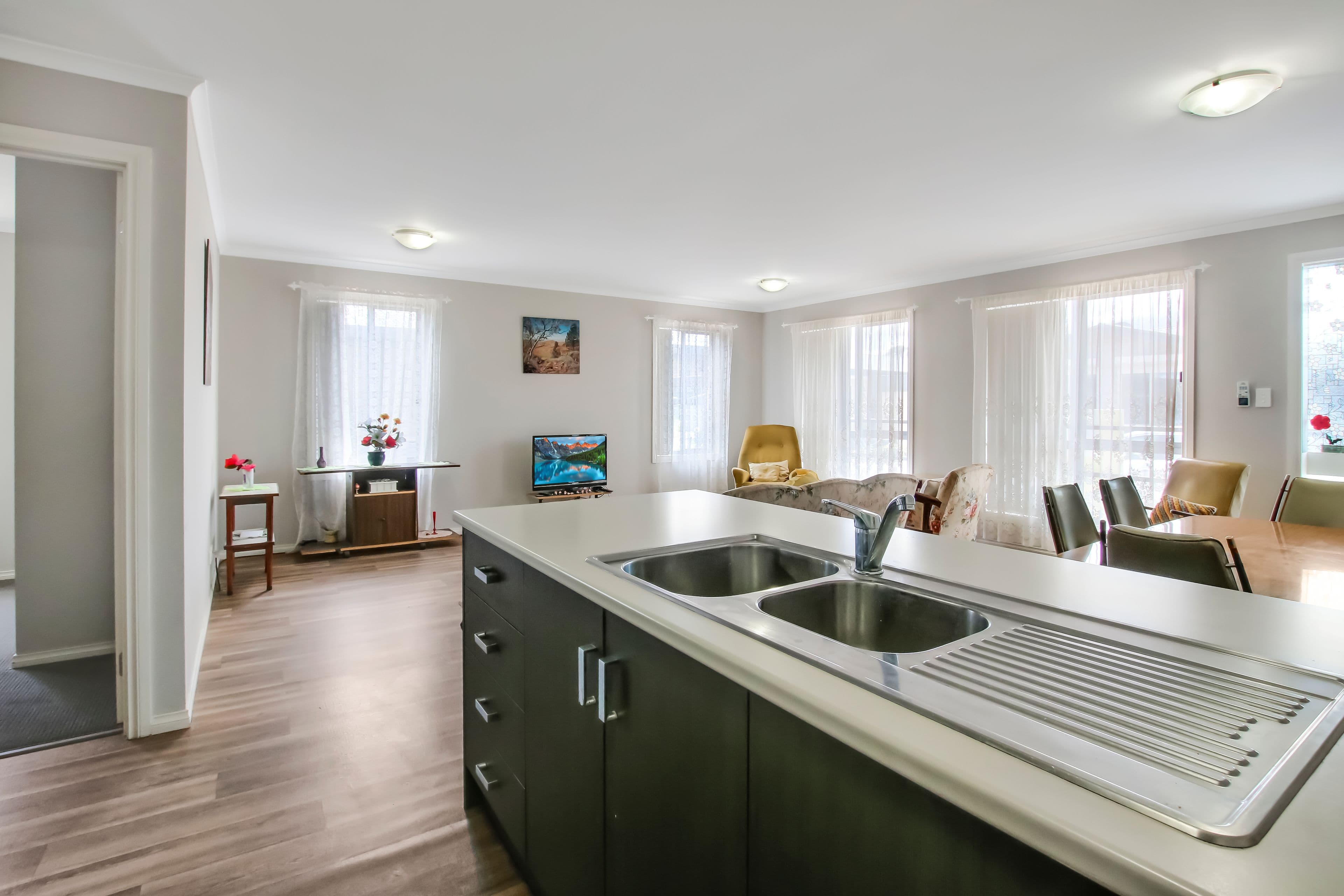 49 Peake Terrace, Waikerie SA 5330, Waikerie - Thumbnail 3