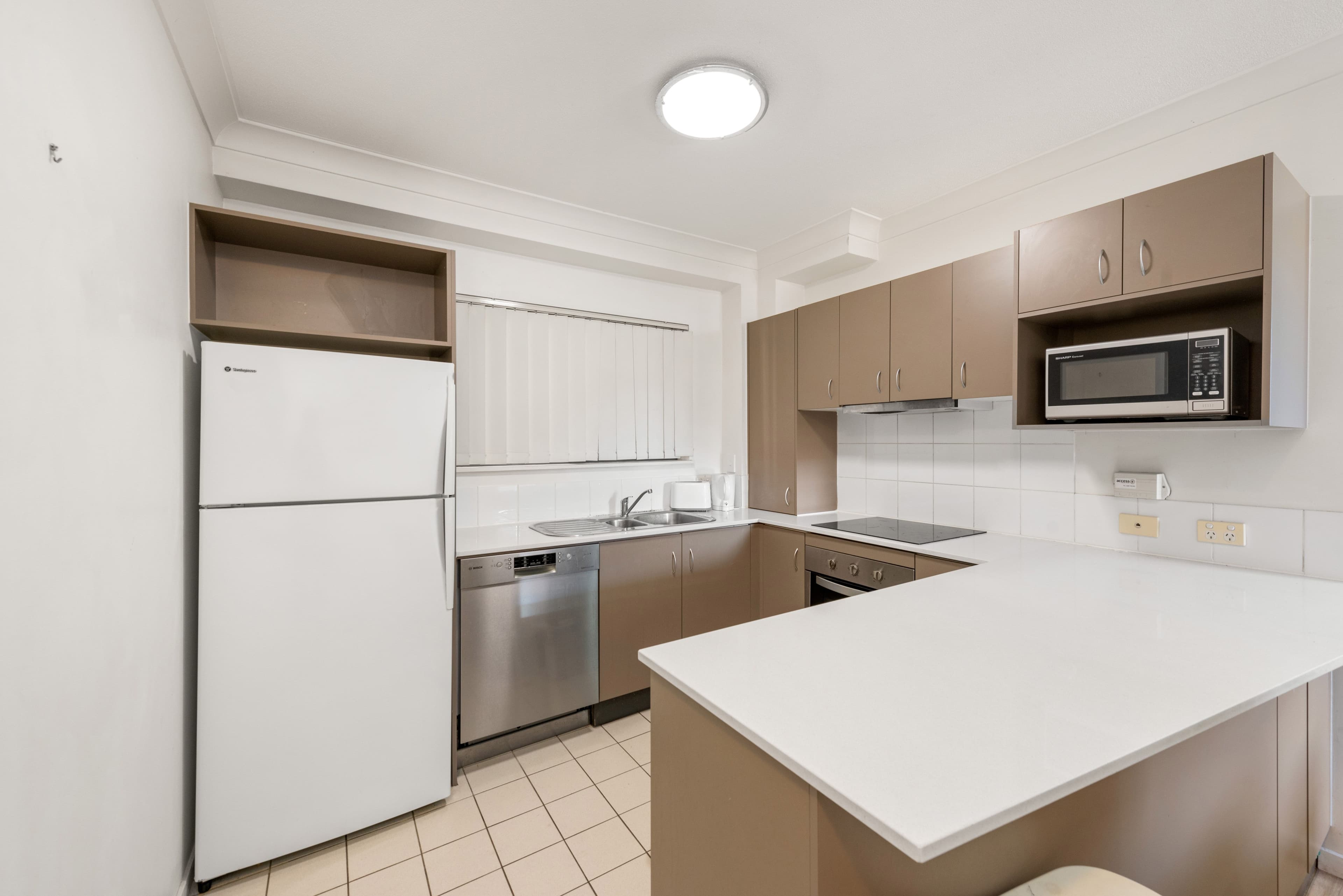 139 Macquarie Street, St Lucia QLD 4067, St Lucia - Thumbnail 2
