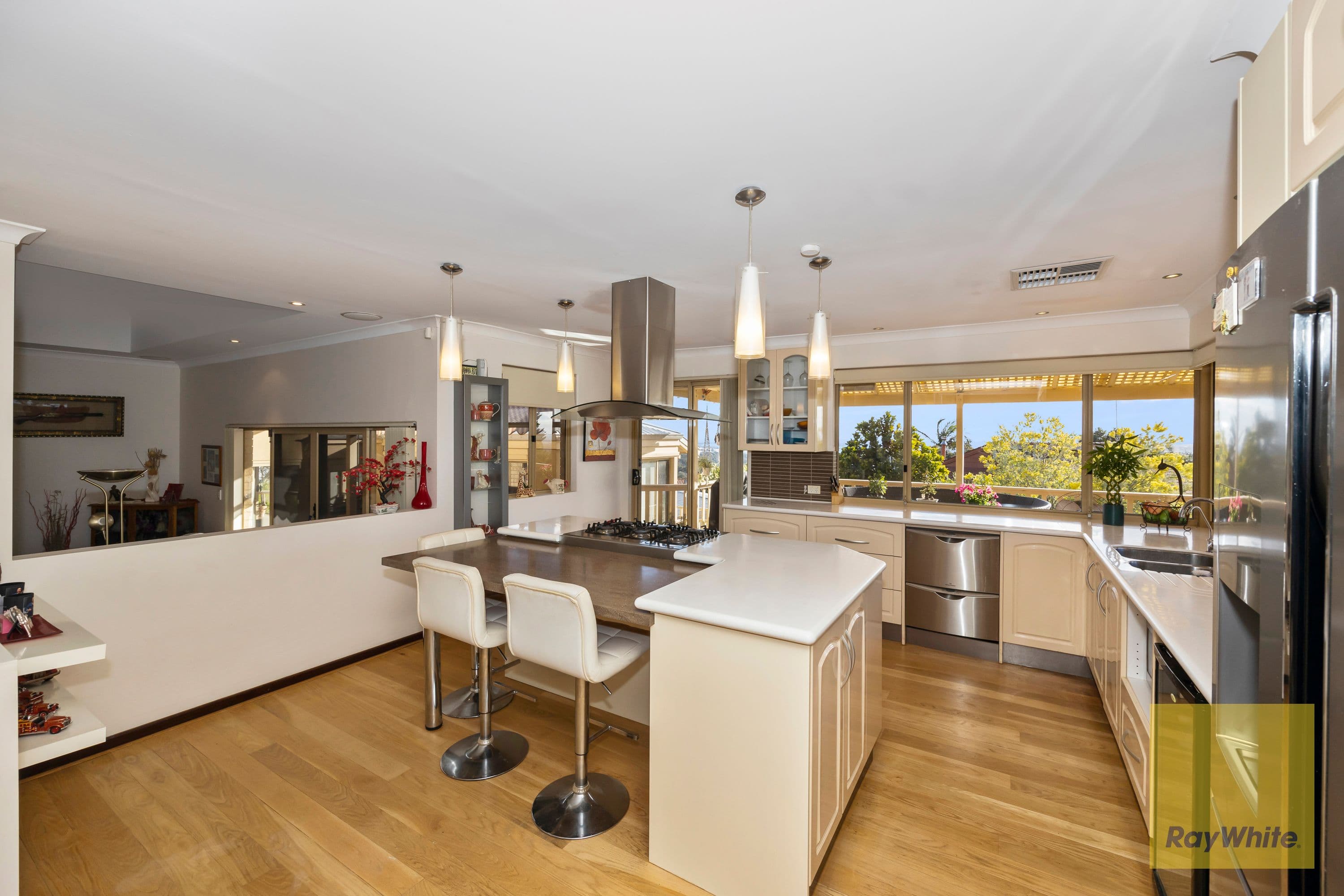 9 Simeon Close, Kalamunda WA 6076, Kalamunda - Thumbnail 3