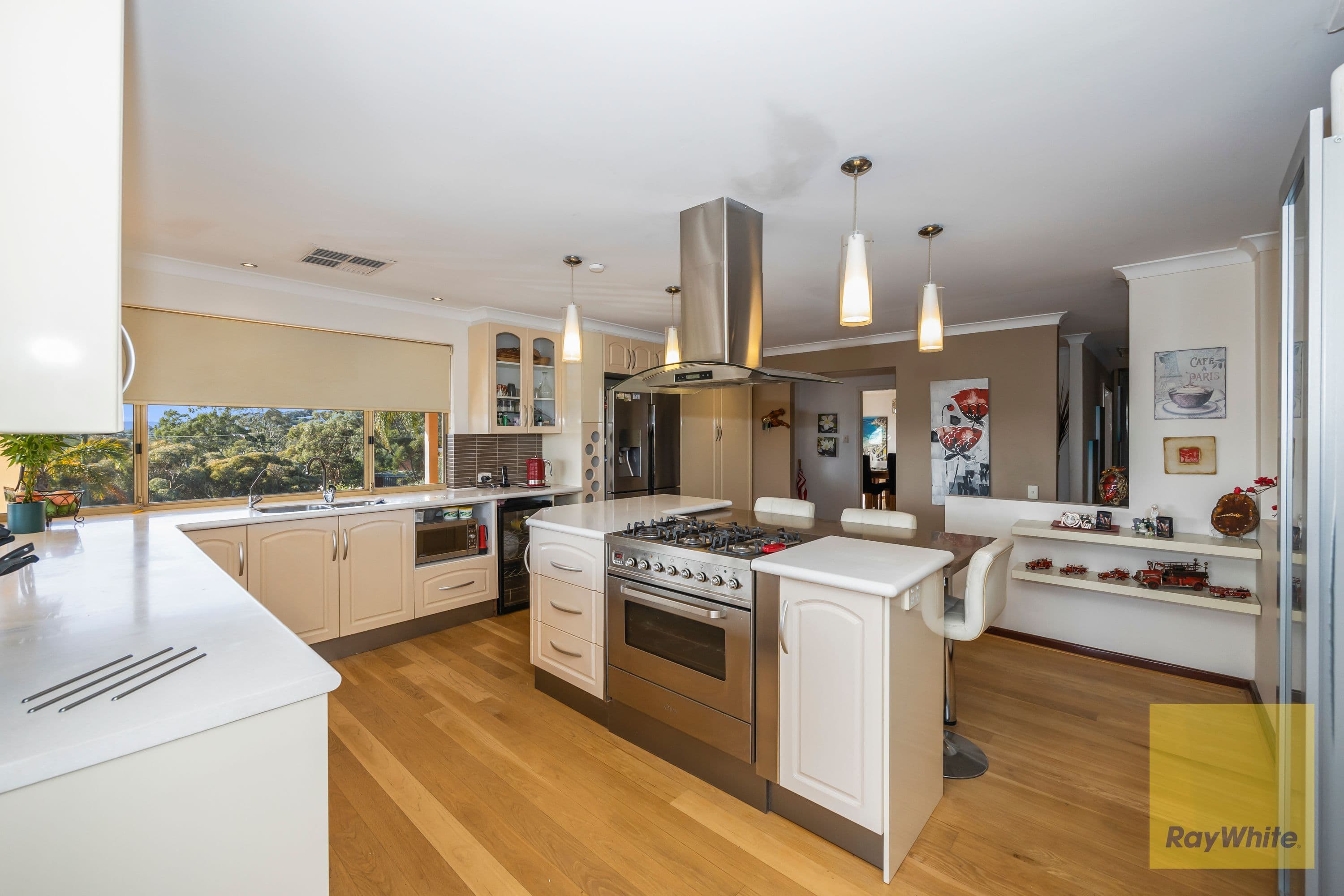 9 Simeon Close, Kalamunda WA 6076, Kalamunda - Thumbnail 8