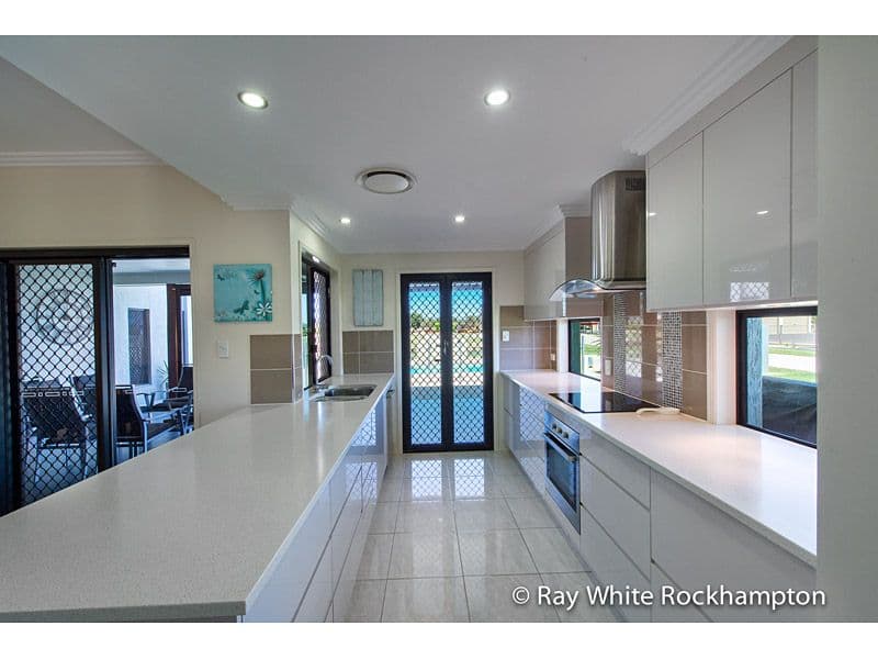 9 Robertson Road, GRACEMERE QLD 4702, Gracemere - Thumbnail 6
