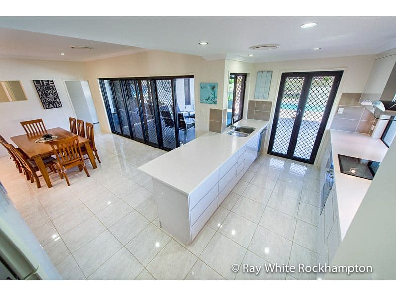 9 Robertson Road, GRACEMERE QLD 4702, Gracemere - Thumbnail 7