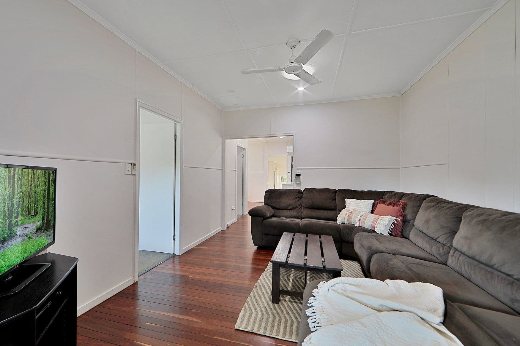 127 Elliott Heads Road, Kepnock QLD 4670, Kepnock - Thumbnail 6