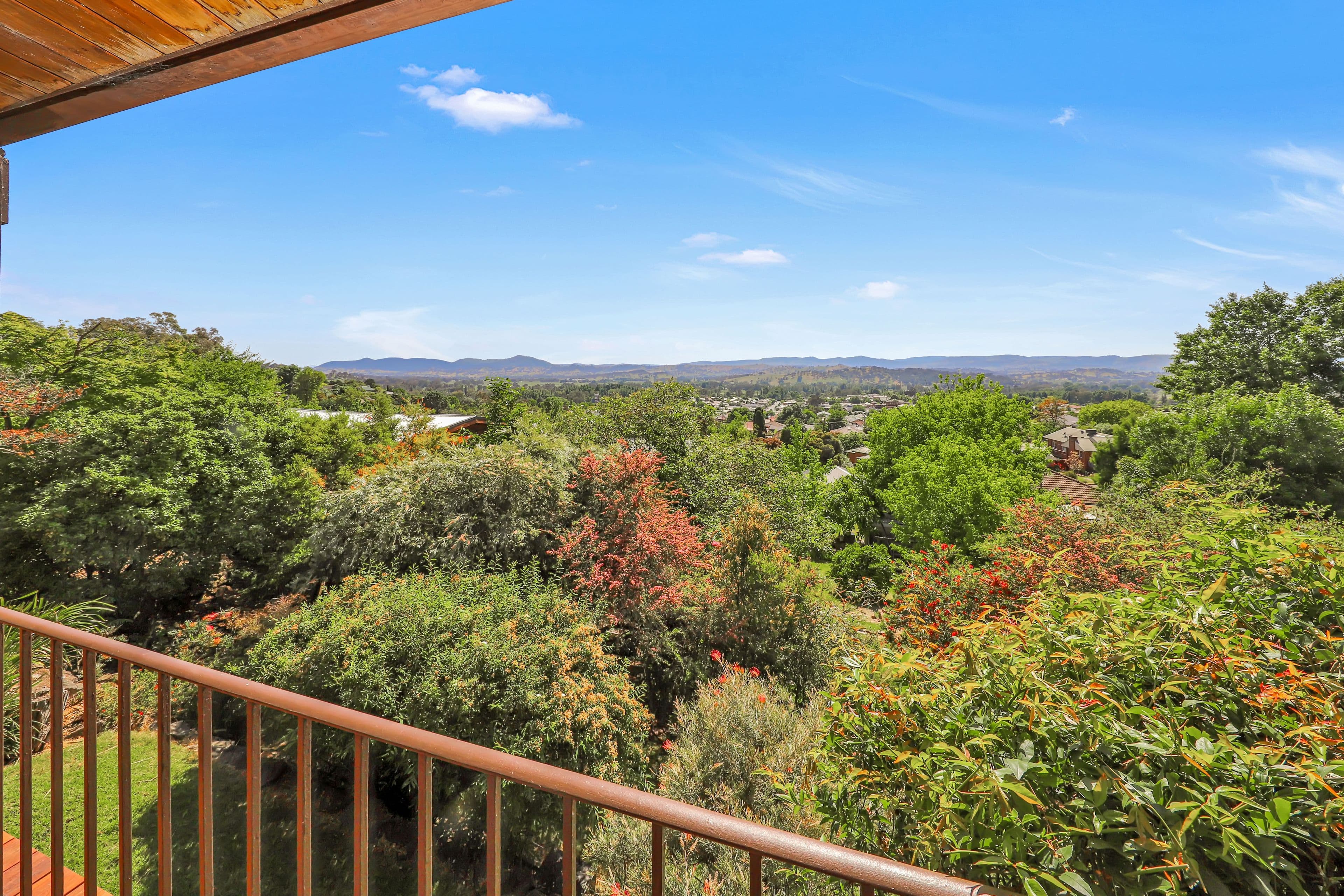 68 Dalhunty Street, Tumut NSW 2720, Tumut - Thumbnail 2