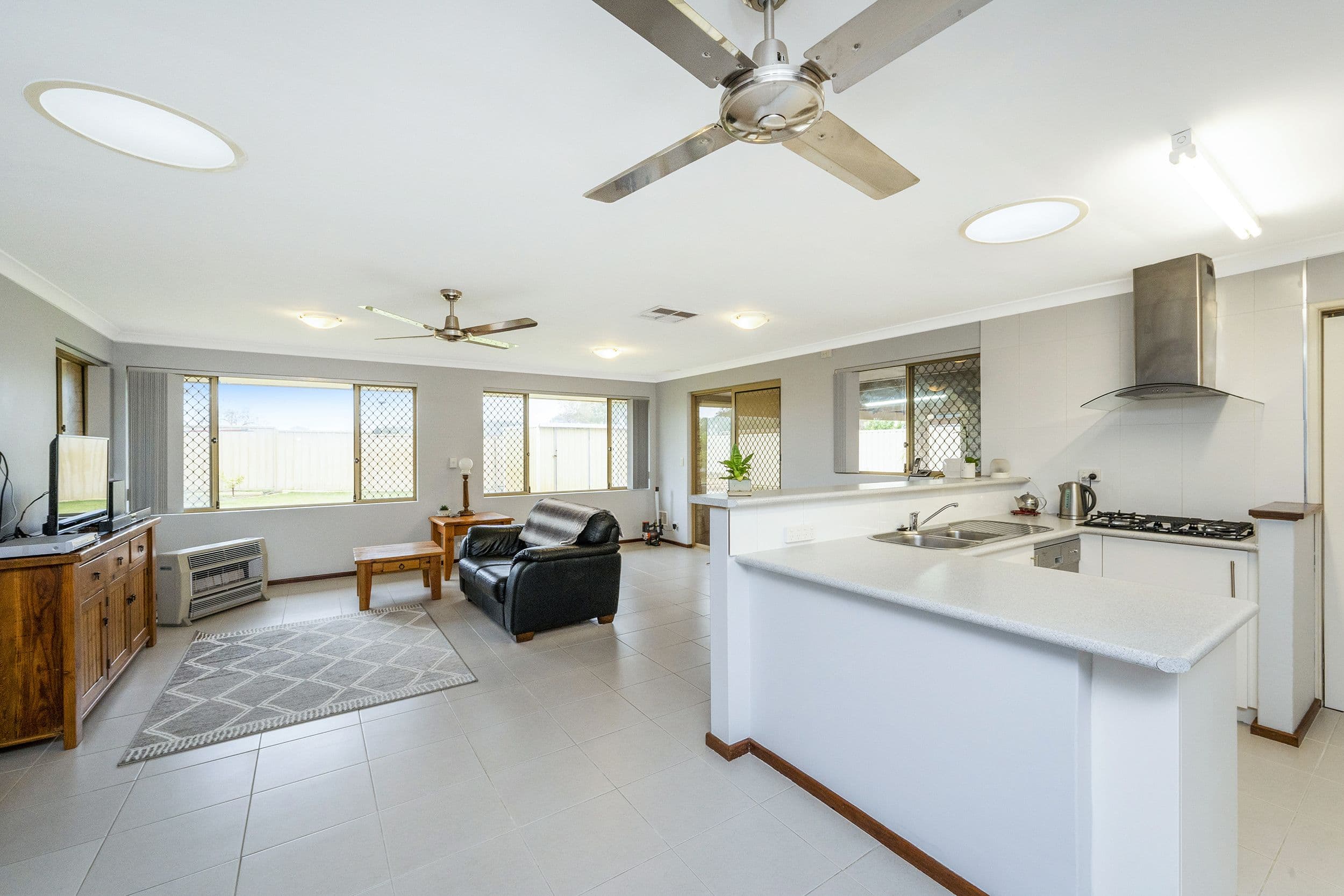 46 Waikiki Road, Safety Bay WA 6169, Safety Bay - Image 1