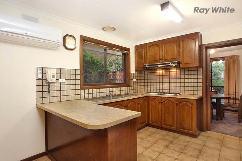 10 Dakar Court, KEILOR DOWNS VIC 3038, Keilor Downs - Thumbnail 2