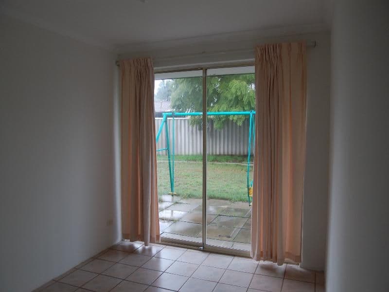 17 Casula Avenue, COODANUP WA 6210, Coodanup - Thumbnail 2