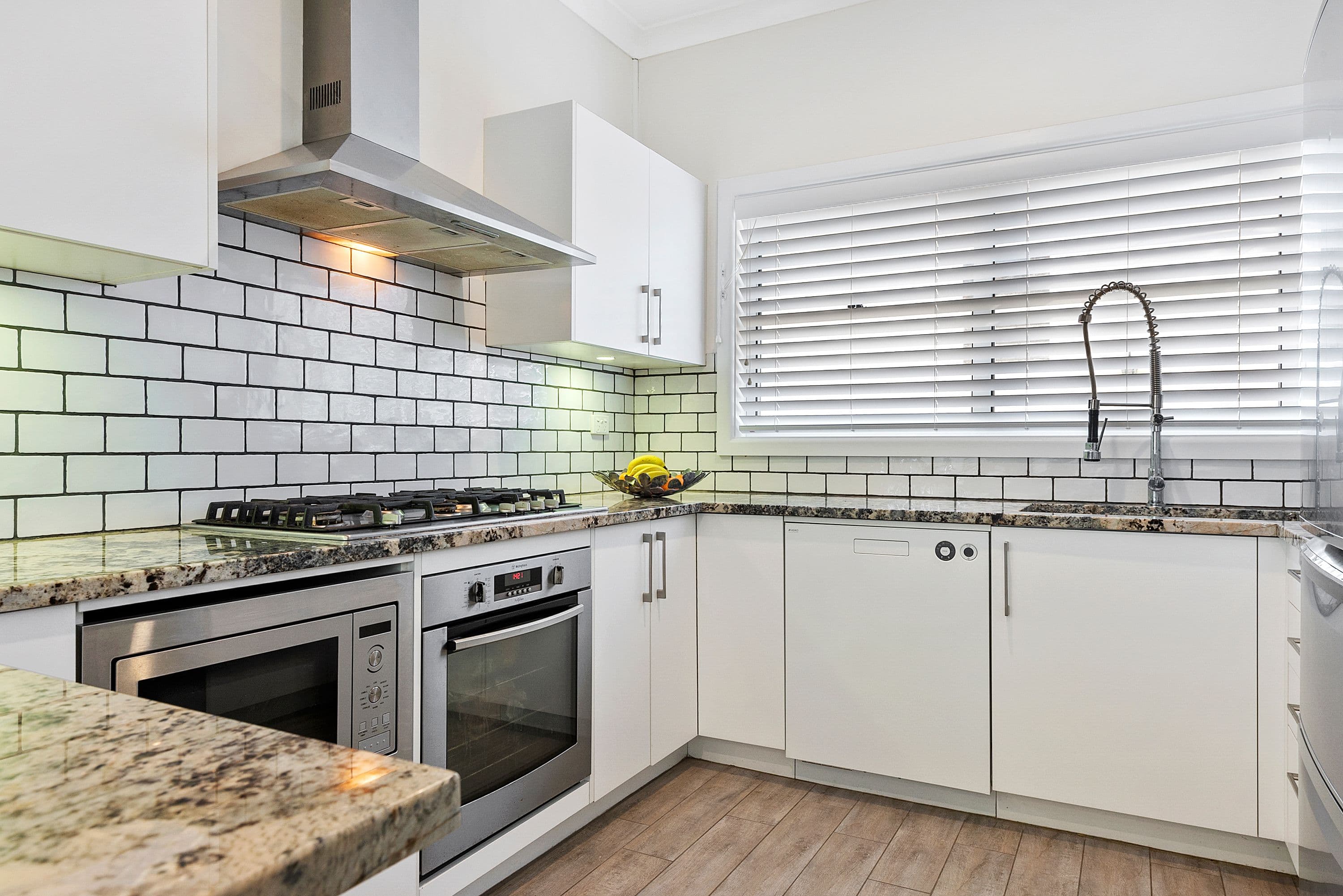 27 Unwin Road, Waitara - Thumbnail 4