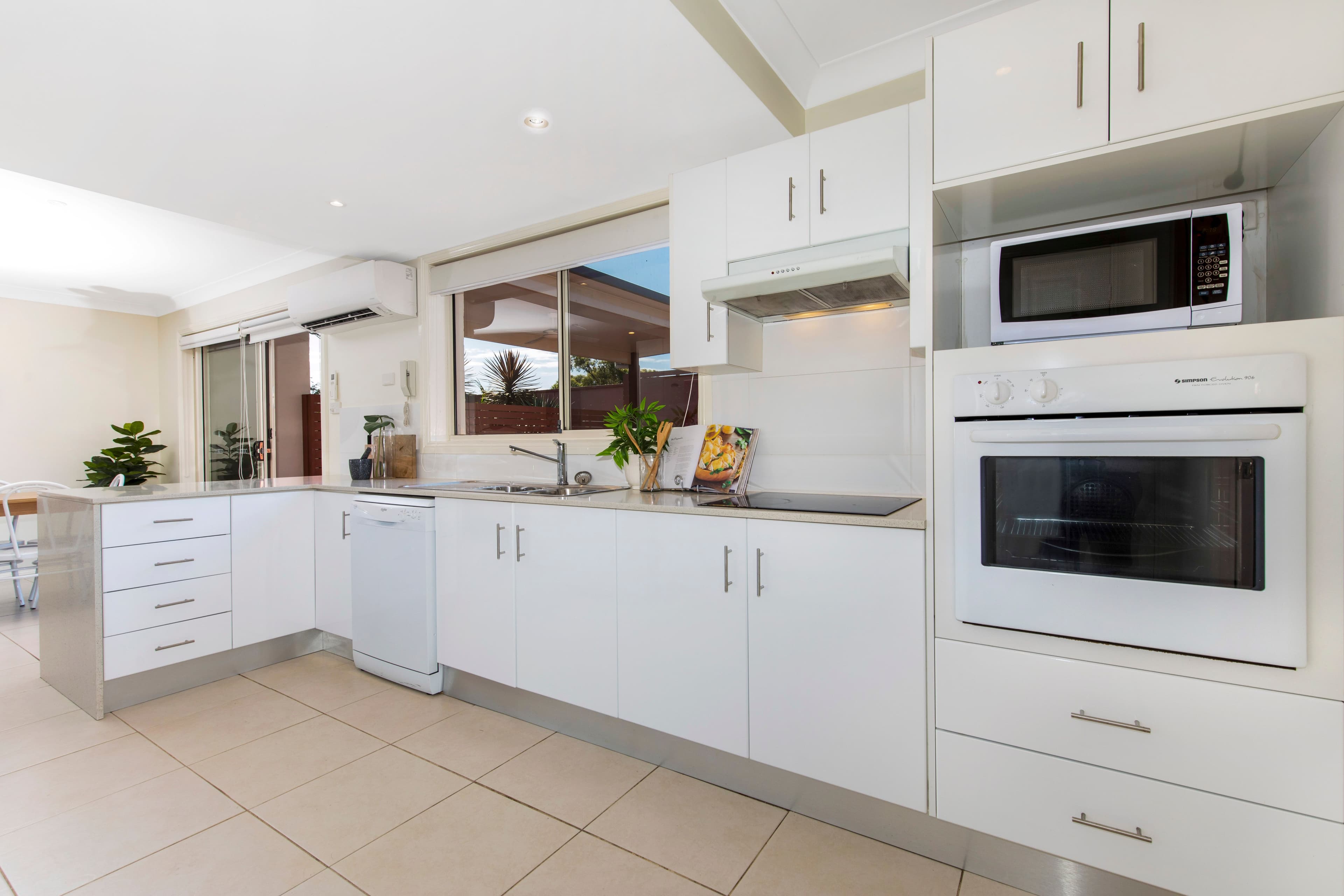 4 Parsons Road, Lisarow NSW 2250, Lisarow - Thumbnail 2