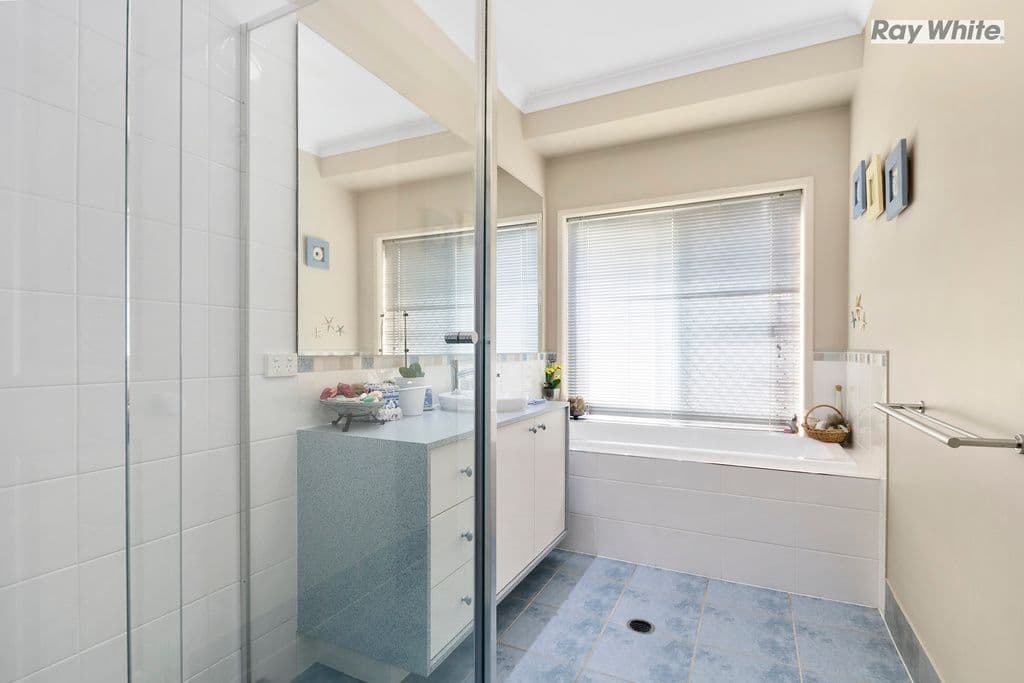 59 Condamine Drive, Sinnamon Park QLD 4073, Sinnamon Park - Thumbnail 7