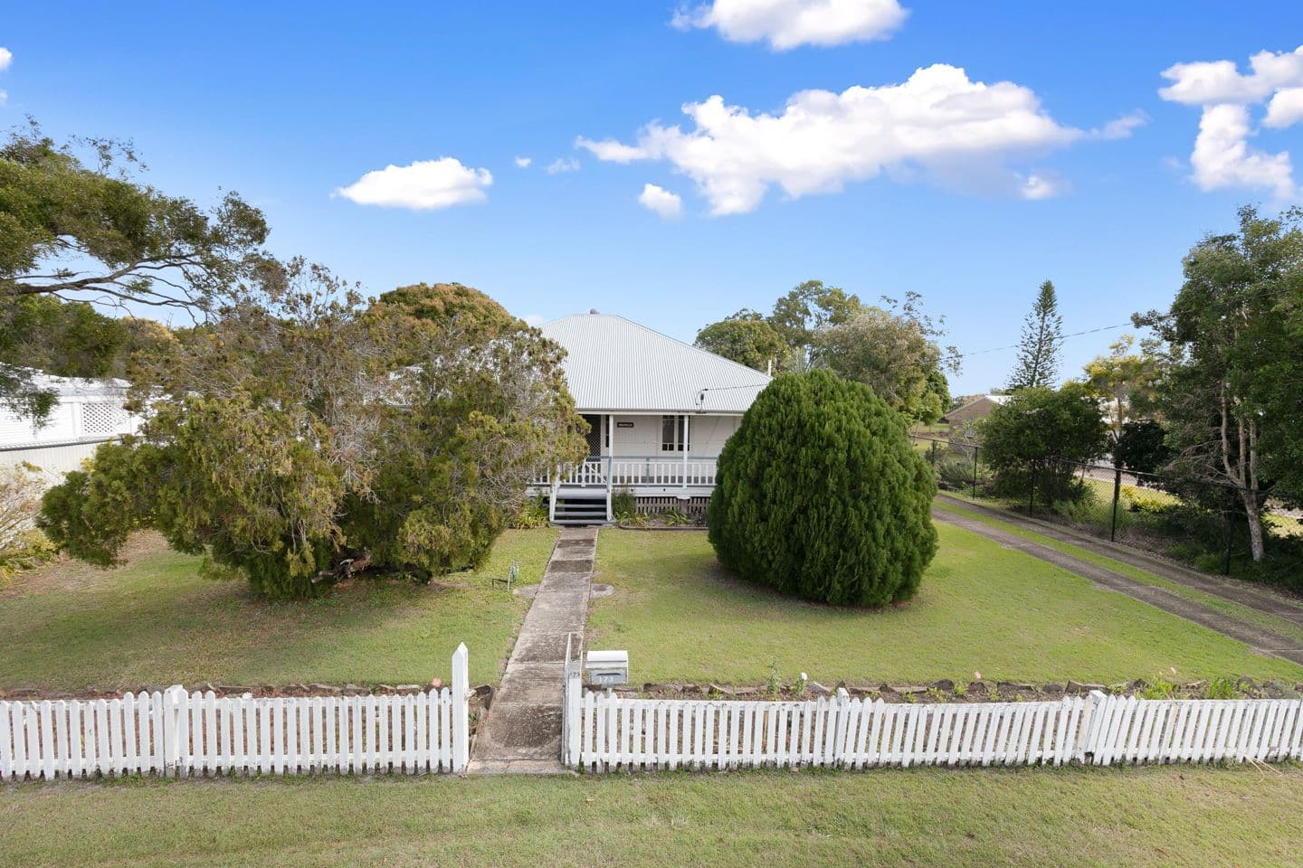 173 Long Street, Point Vernon QLD 4655, Point Vernon - Thumbnail 2