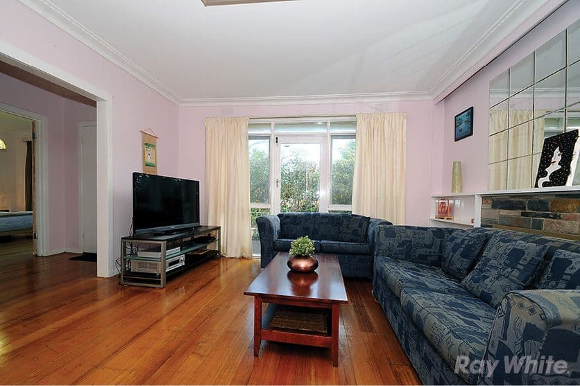 57 Wilga Street, MOUNT WAVERLEY VIC 3149, Mount Waverley - Thumbnail 3