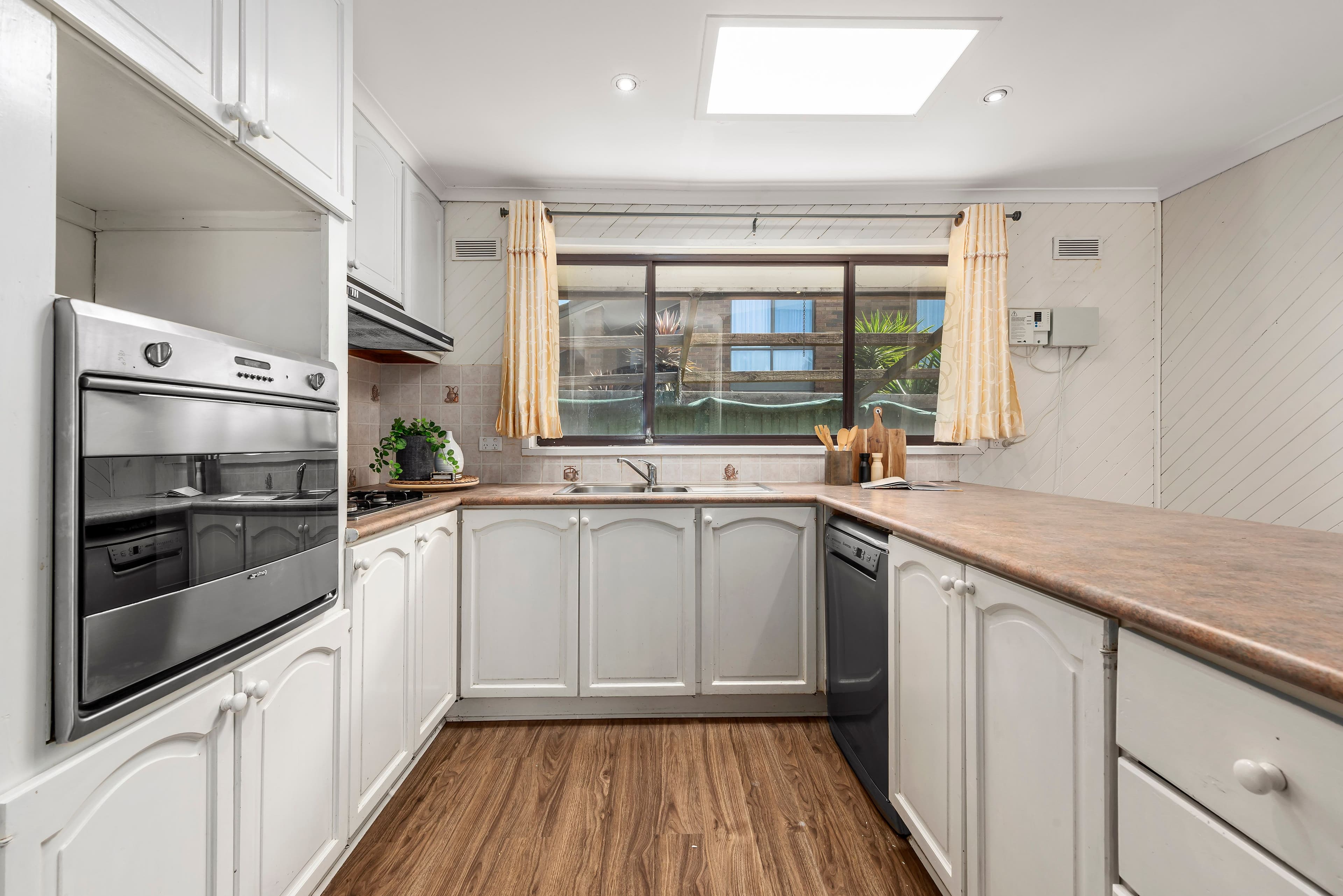 42 Blamey Avenue, Mill Park VIC 3082, Mill Park - Thumbnail 3