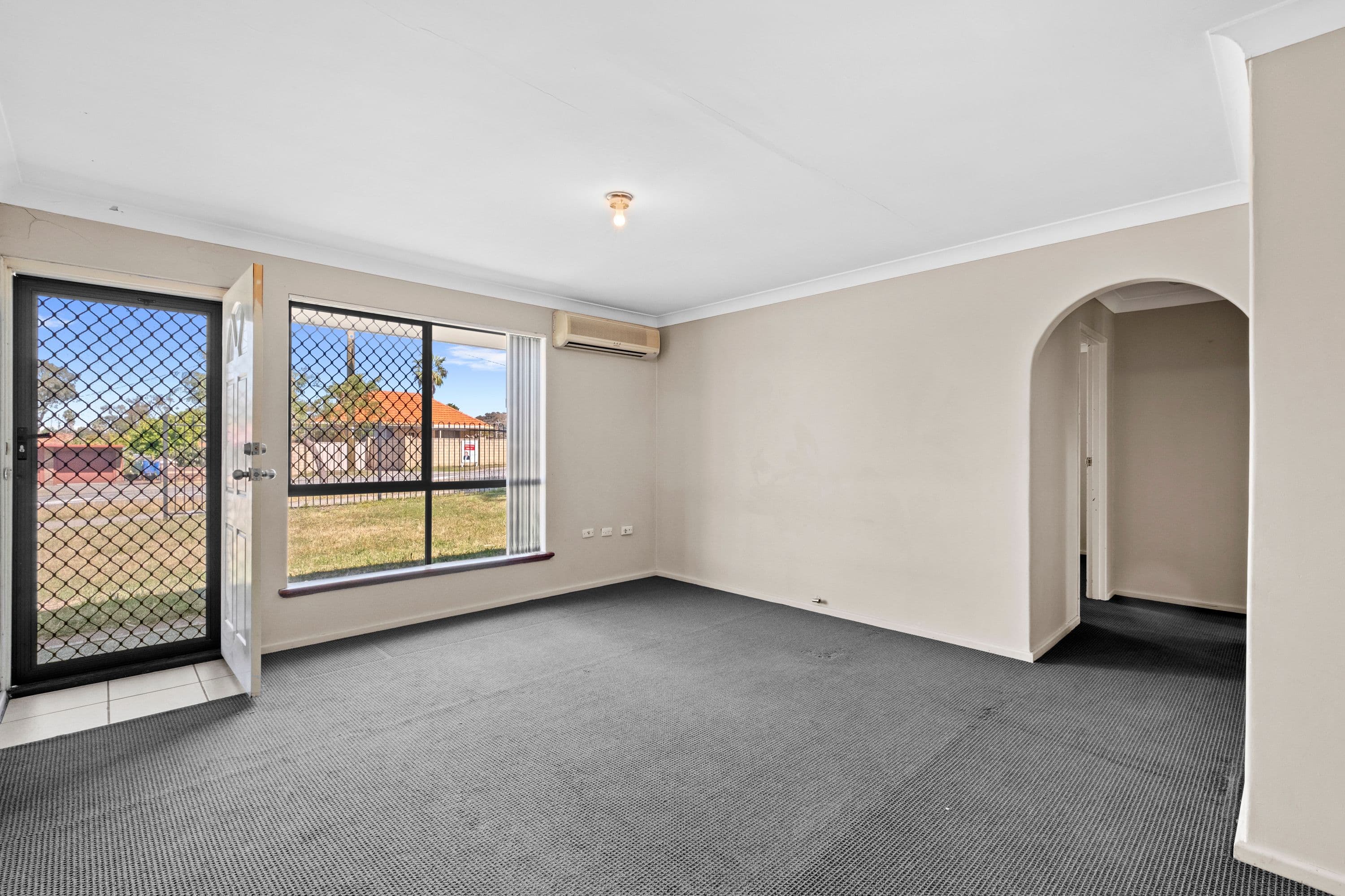 65 Wilfred Road, Thornlie WA 6108, Thornlie - Thumbnail 4