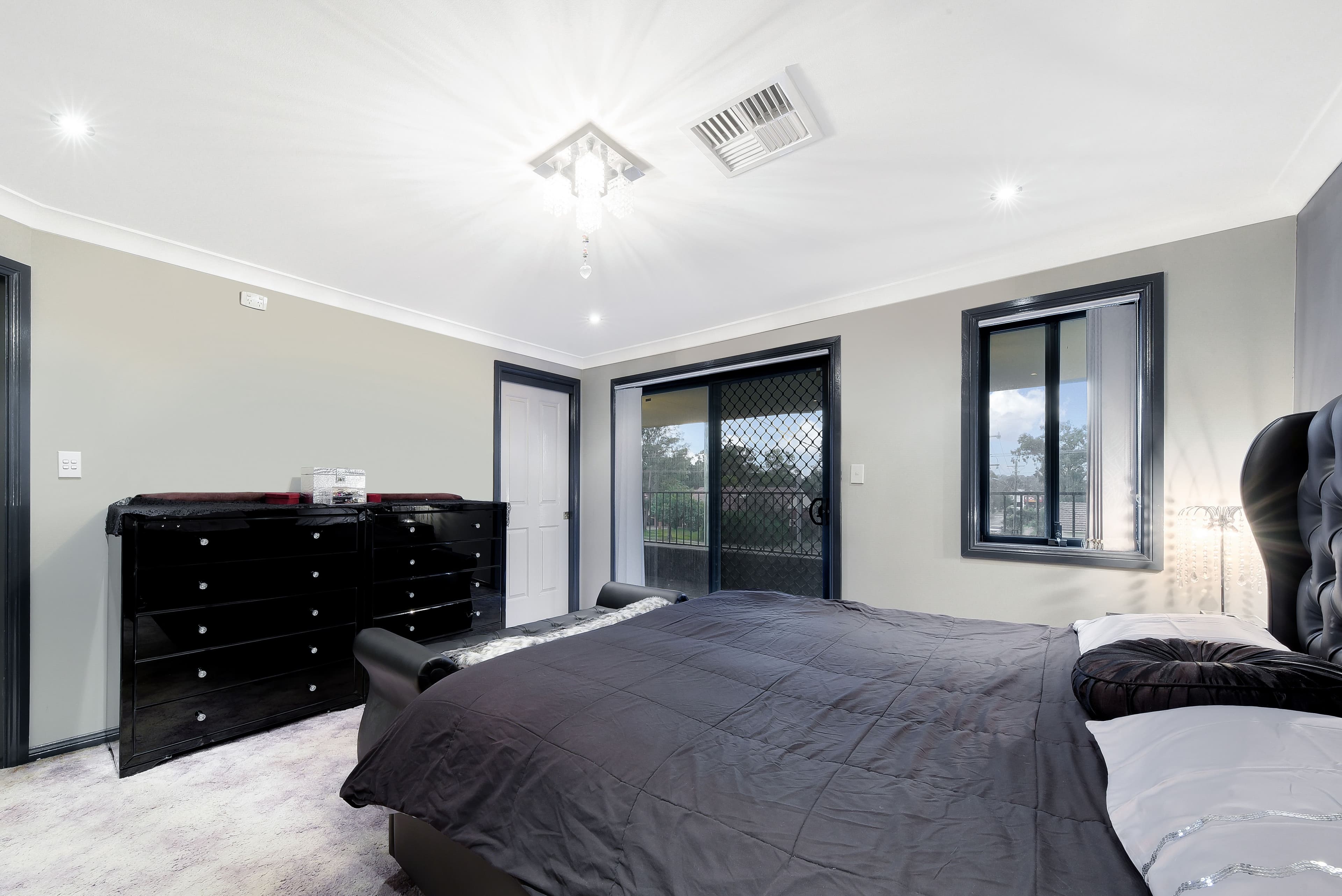 48 Cumberland Road, Ingleburn - Thumbnail 8