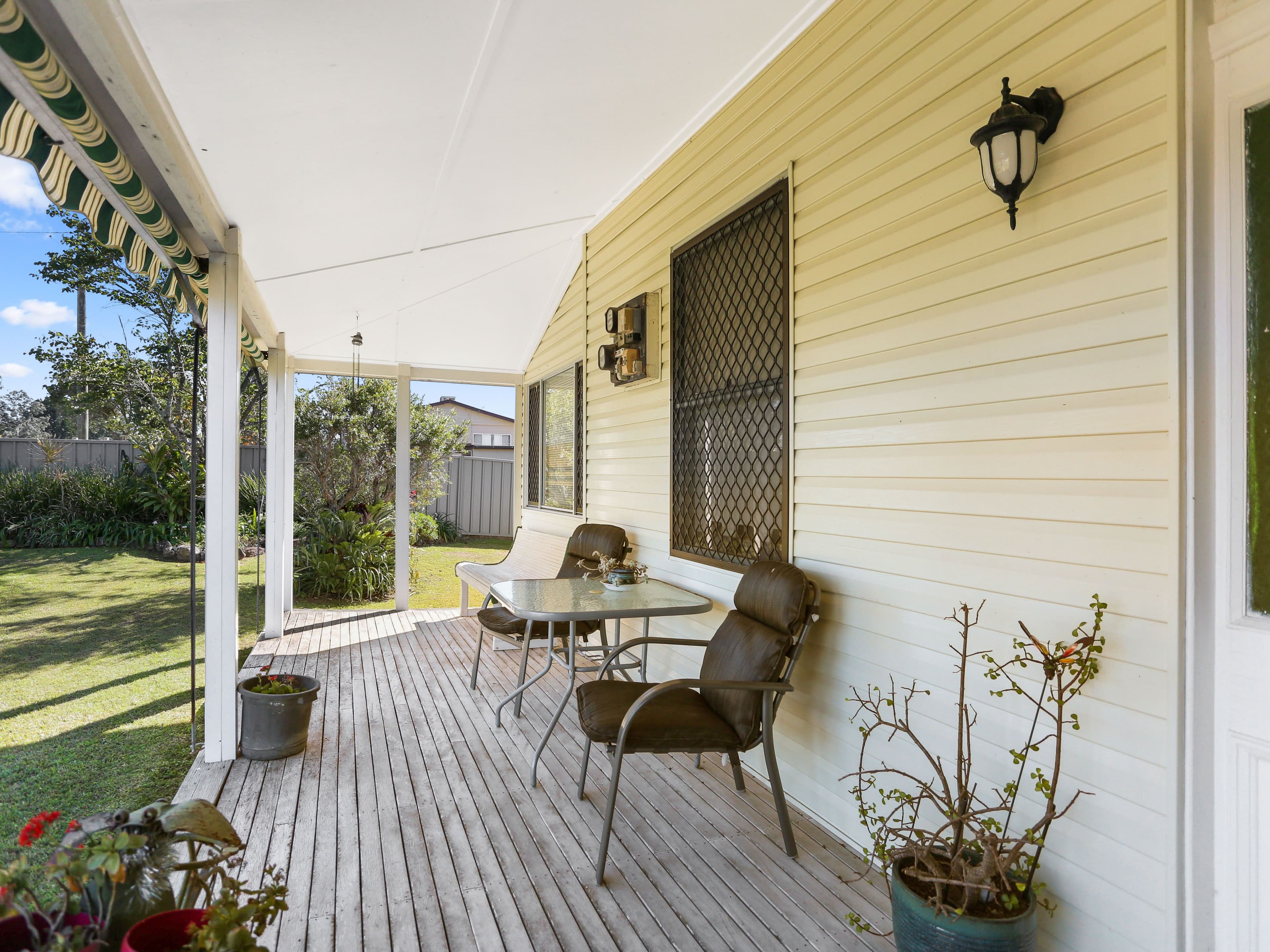 41 High Street, Lawrence - Thumbnail 2