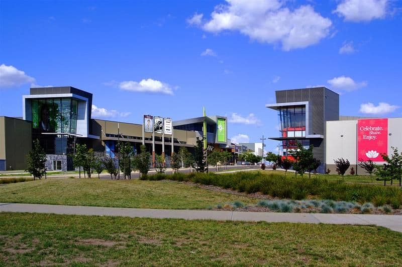 5 Glenmore Court, BUNDOORA VIC 3083, Bundoora - Thumbnail 2