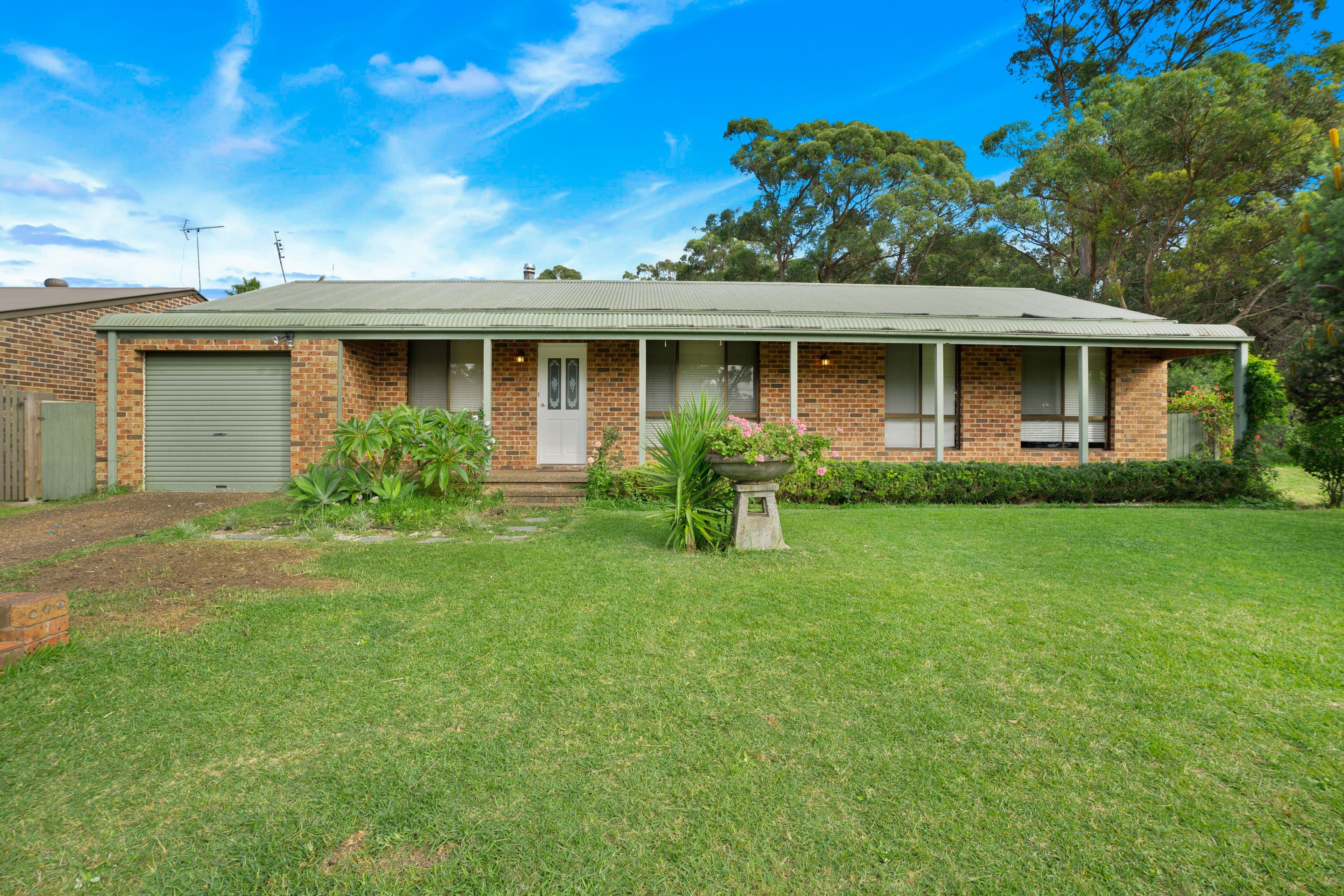 9 Thompson Court, Altona Meadows - Image 1