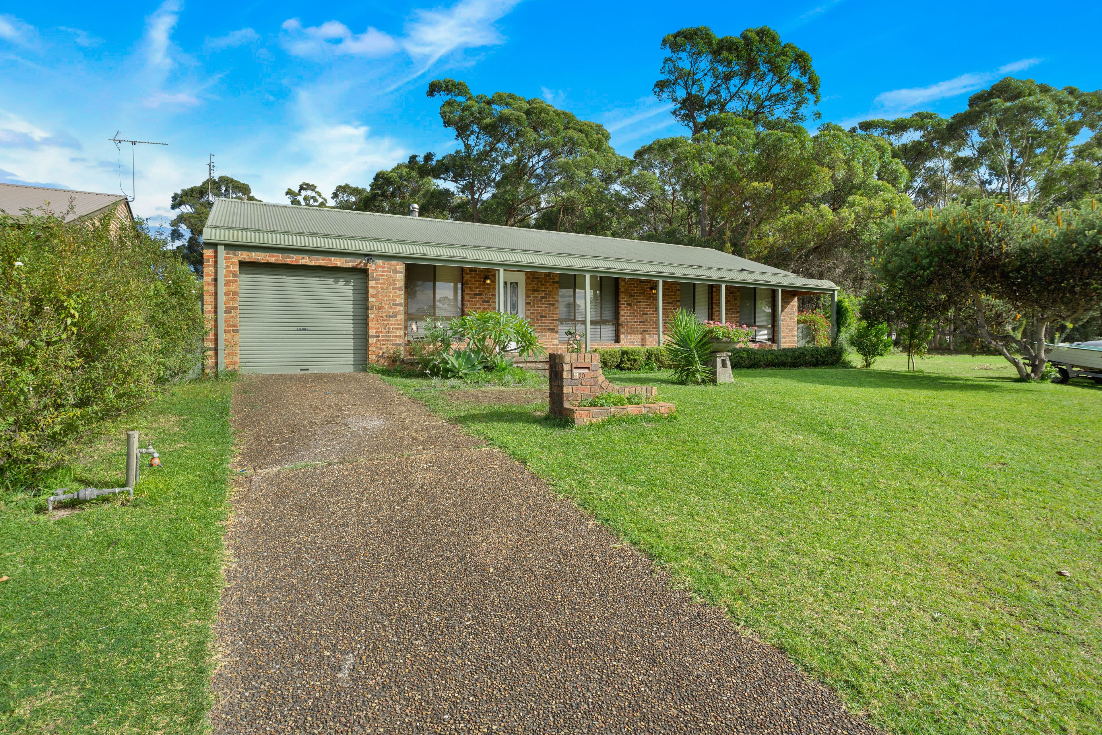 9 Thompson Court, Altona Meadows - Thumbnail 2
