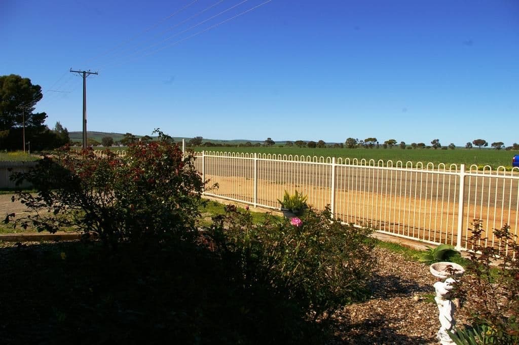 24 South East Terrace, SNOWTOWN SA 5520, Snowtown - Thumbnail 4