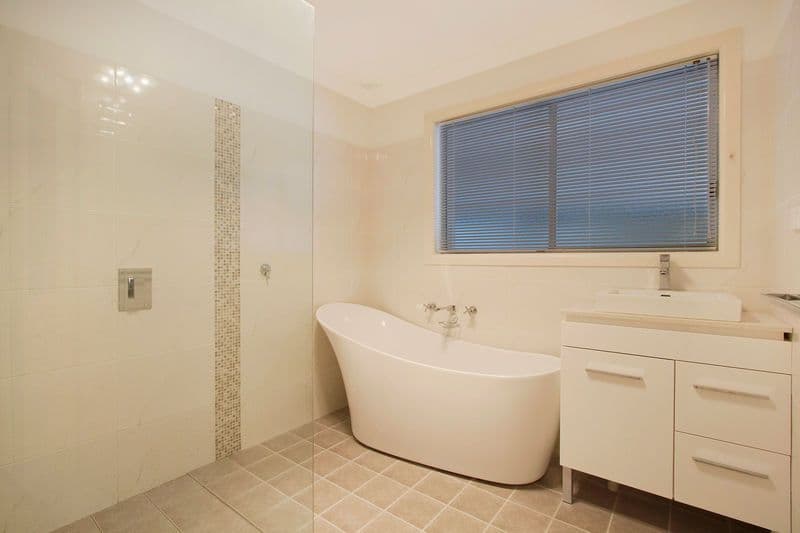 23 Greenway Crescent, WINDSOR NSW 2756, Windsor - Thumbnail 2