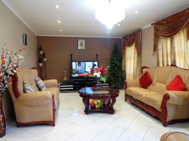 75 Falcon Circuit, GREEN VALLEY NSW 2168, Green Valley - Thumbnail 3
