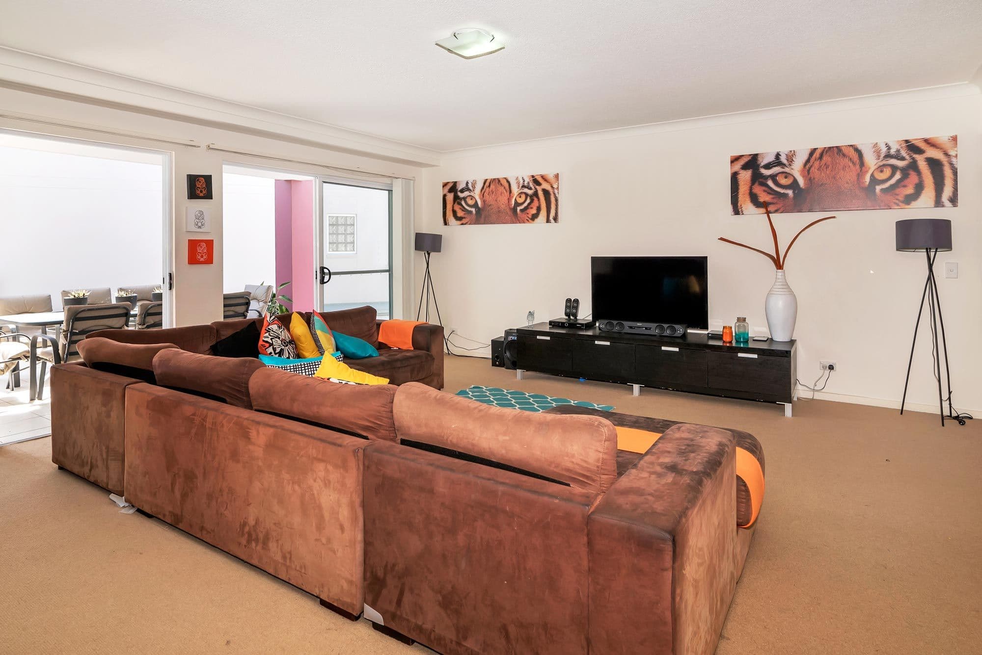 33 Clark Street, Biggera Waters QLD 4216, Biggera Waters - Thumbnail 5