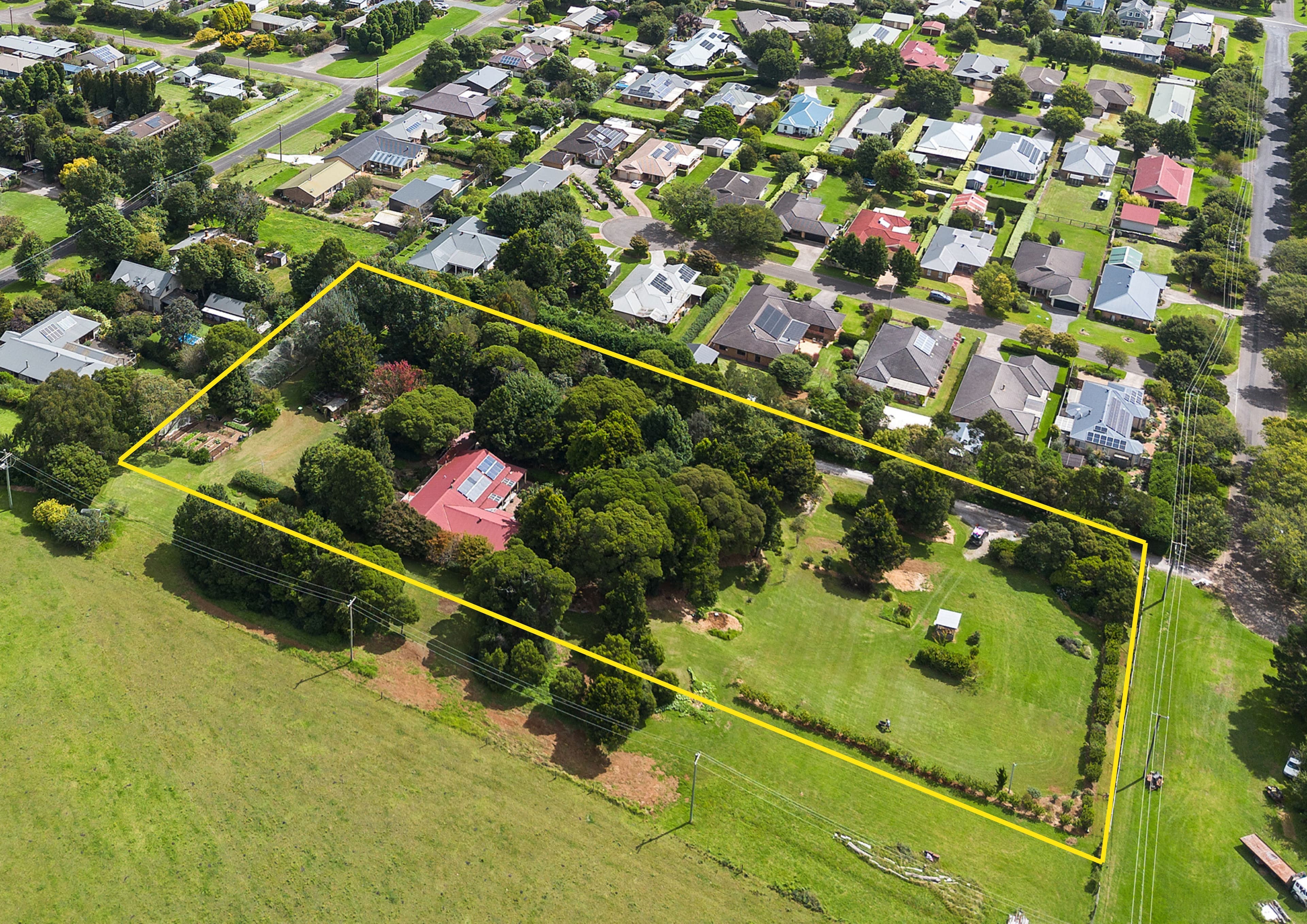71 May Street, Robertson NSW 2577, Robertson - Image 1