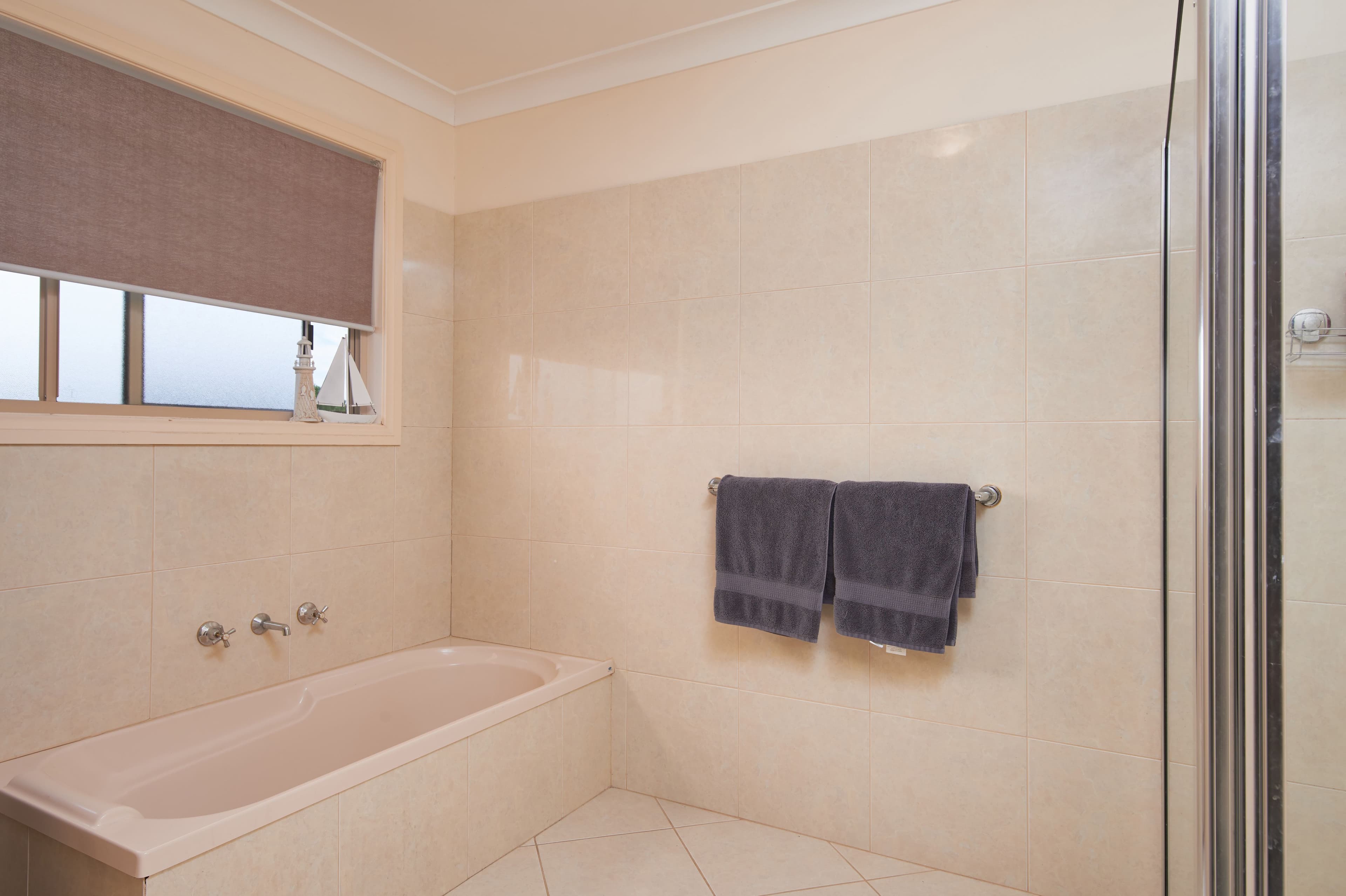 46 Slocum Street, Wagga Wagga - Thumbnail 7