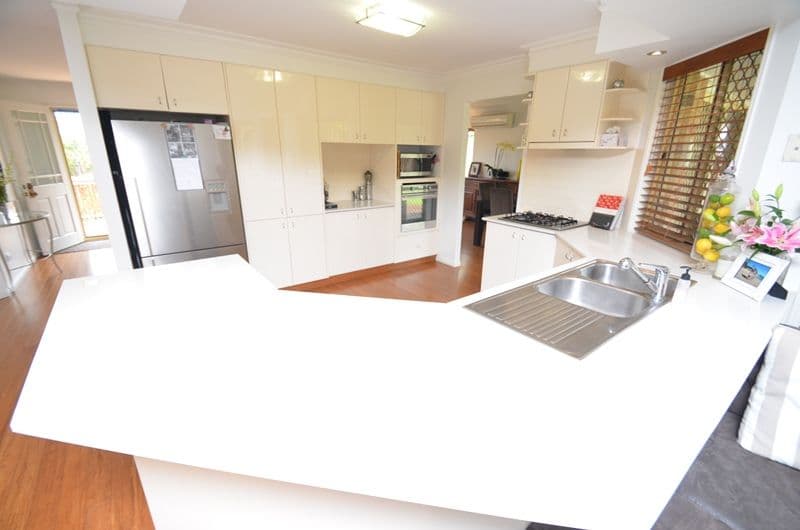 6 Gembrook Court, PARKWOOD QLD 4214, Parkwood - Thumbnail 4