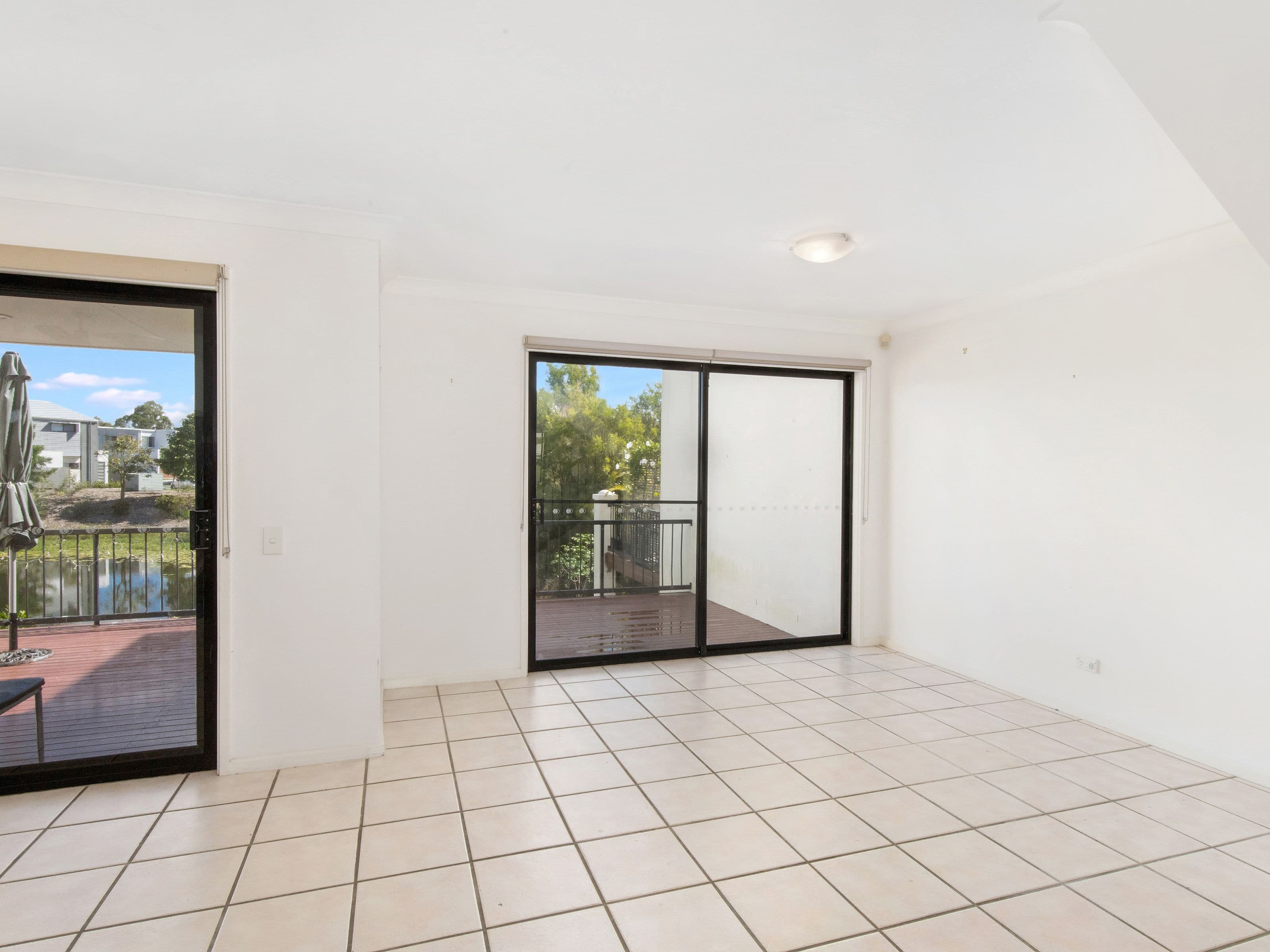 22-34 Glenside Drive, Robina QLD 4226, Robina - Thumbnail 4