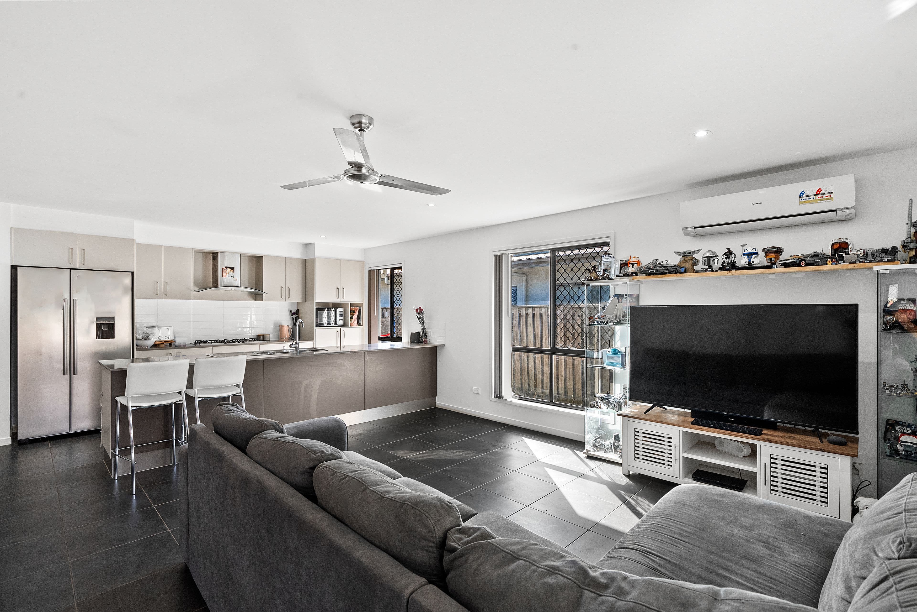 24 Antonio Place, Coomera QLD 4209, Coomera - Thumbnail 6