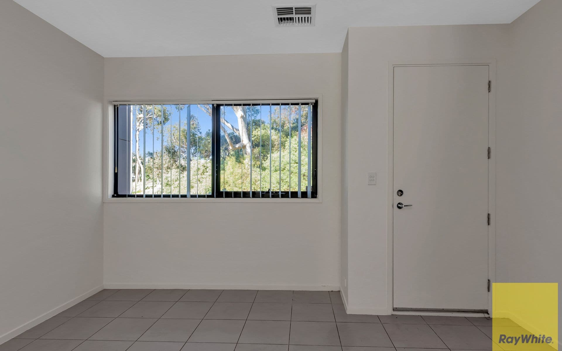 25 Derby Lane, St Clair SA 5011, St Clair - Thumbnail 3