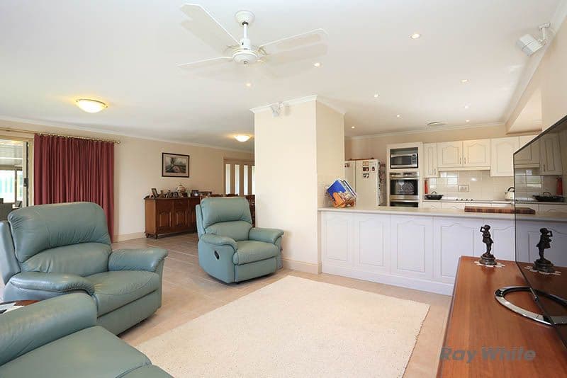 10 Houghton Street, Clare SA 5453, Clare - Thumbnail 4